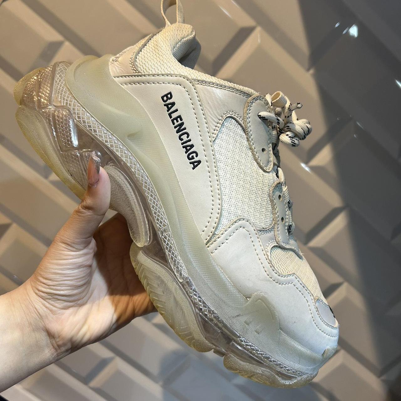 Balenciaga store size 5.5