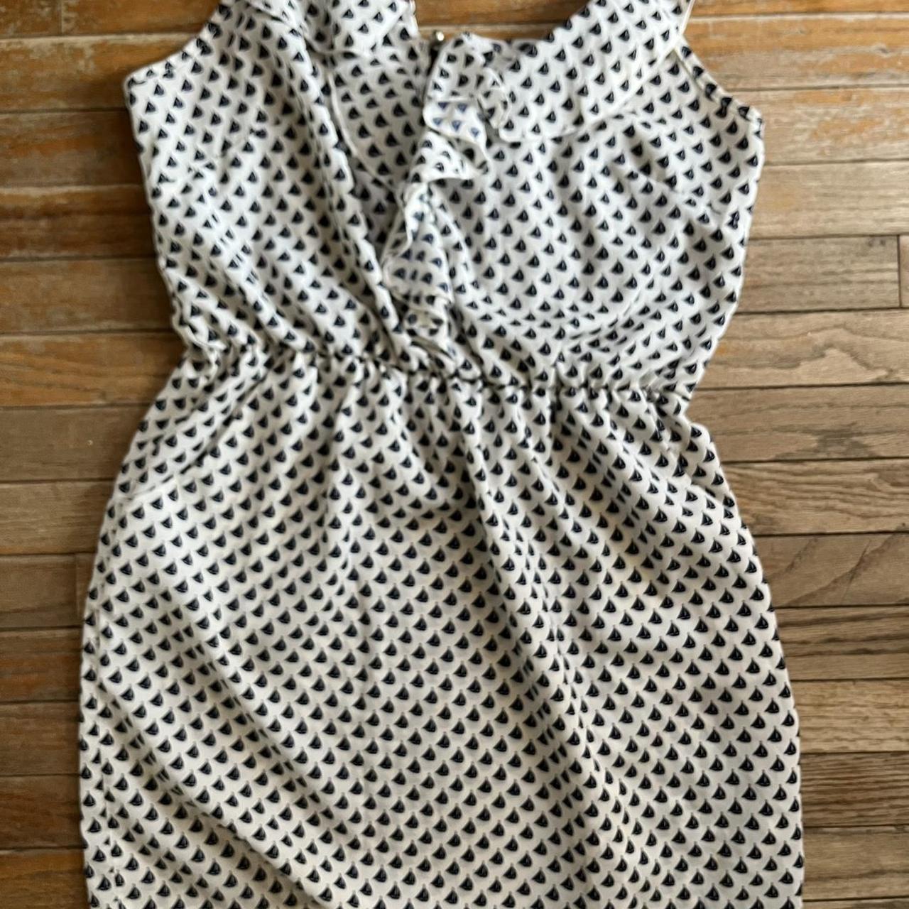 item listed by robyn_peterson