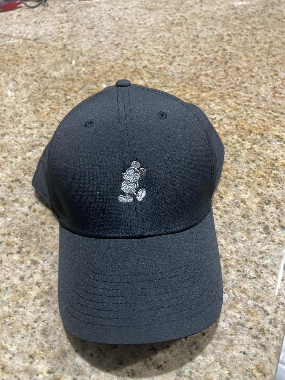 Nike mickey mouse hat hotsell