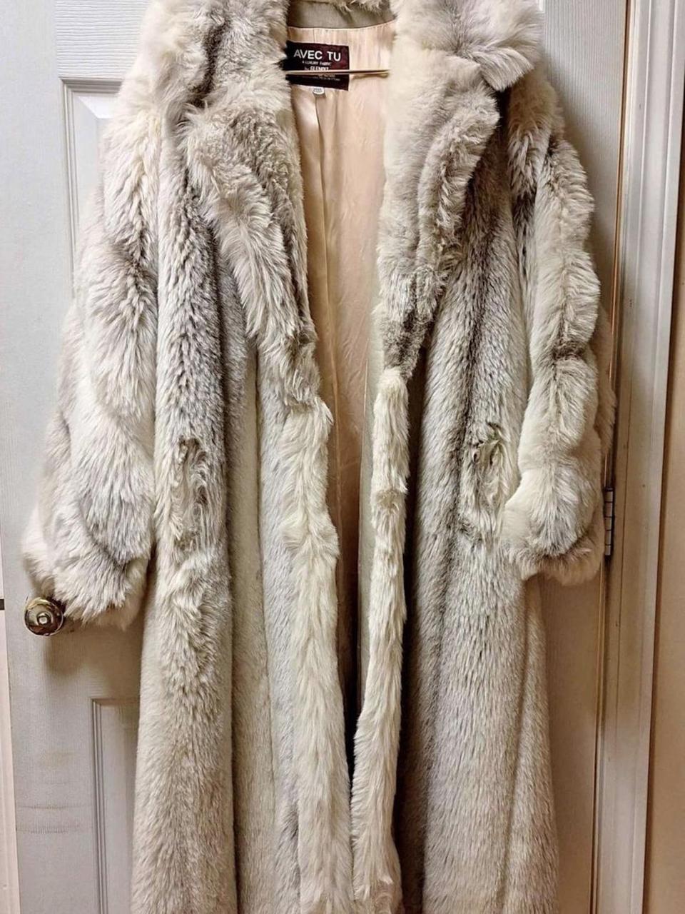 Tu fur outlet coat