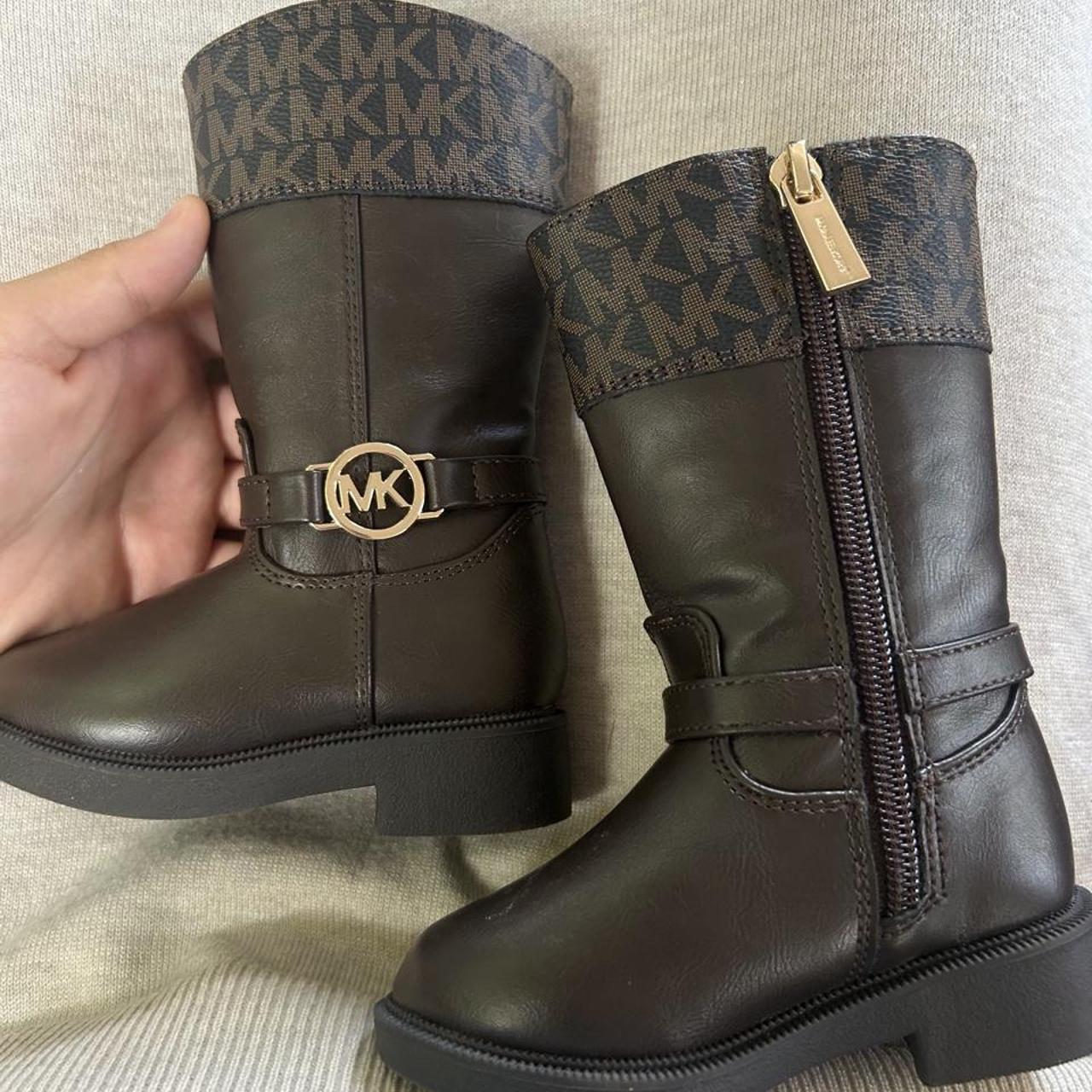 item listed by sofiamarieiscool