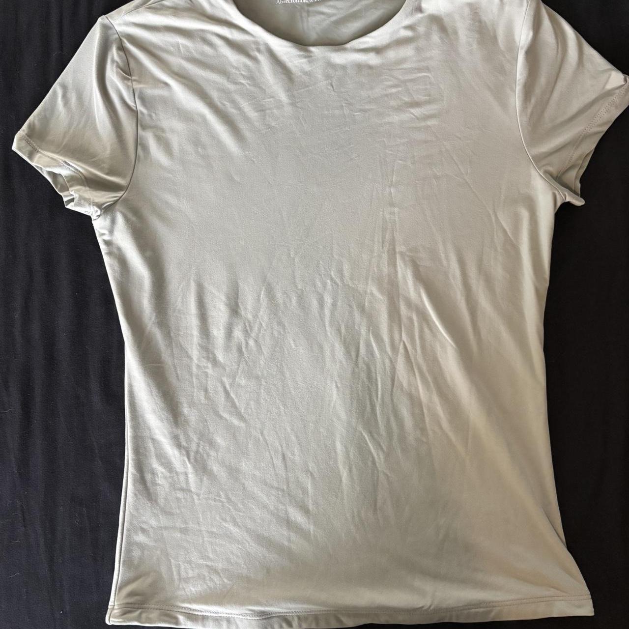 item listed by lizzie_buzzie