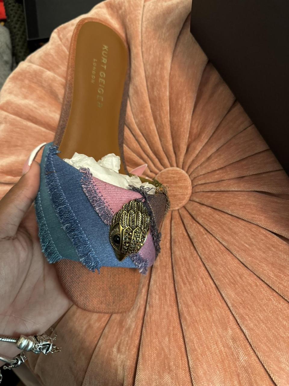 kurt geiger flip flops mens