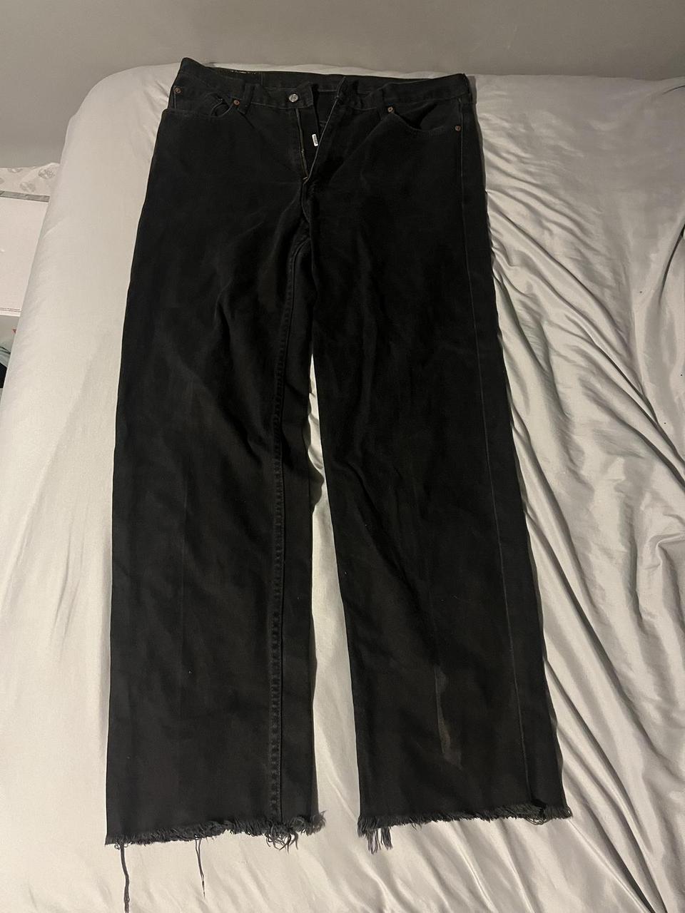Size 36x32 Baggy black Levi 550 jeans Worn a few... - Depop