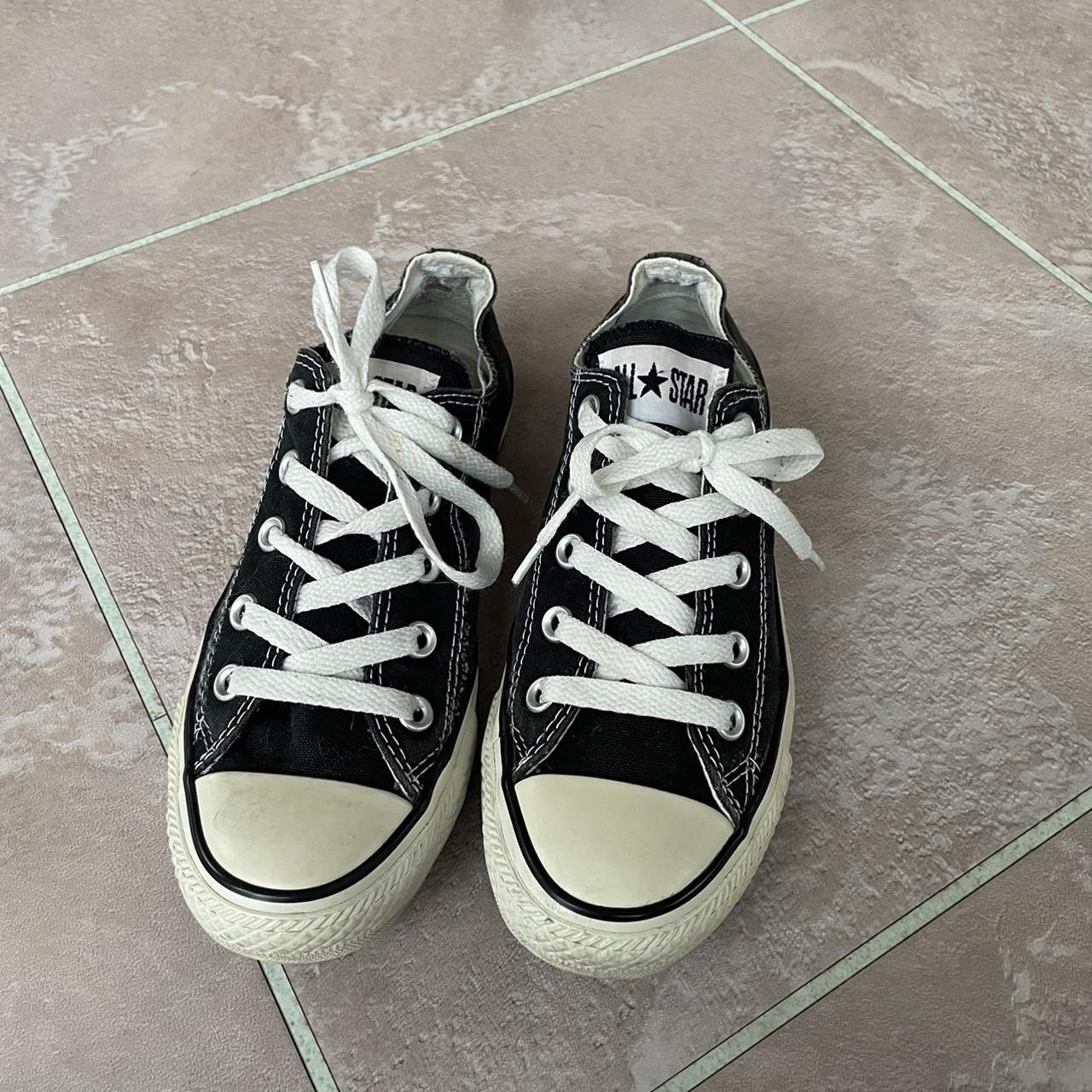 Black converse shop size 4