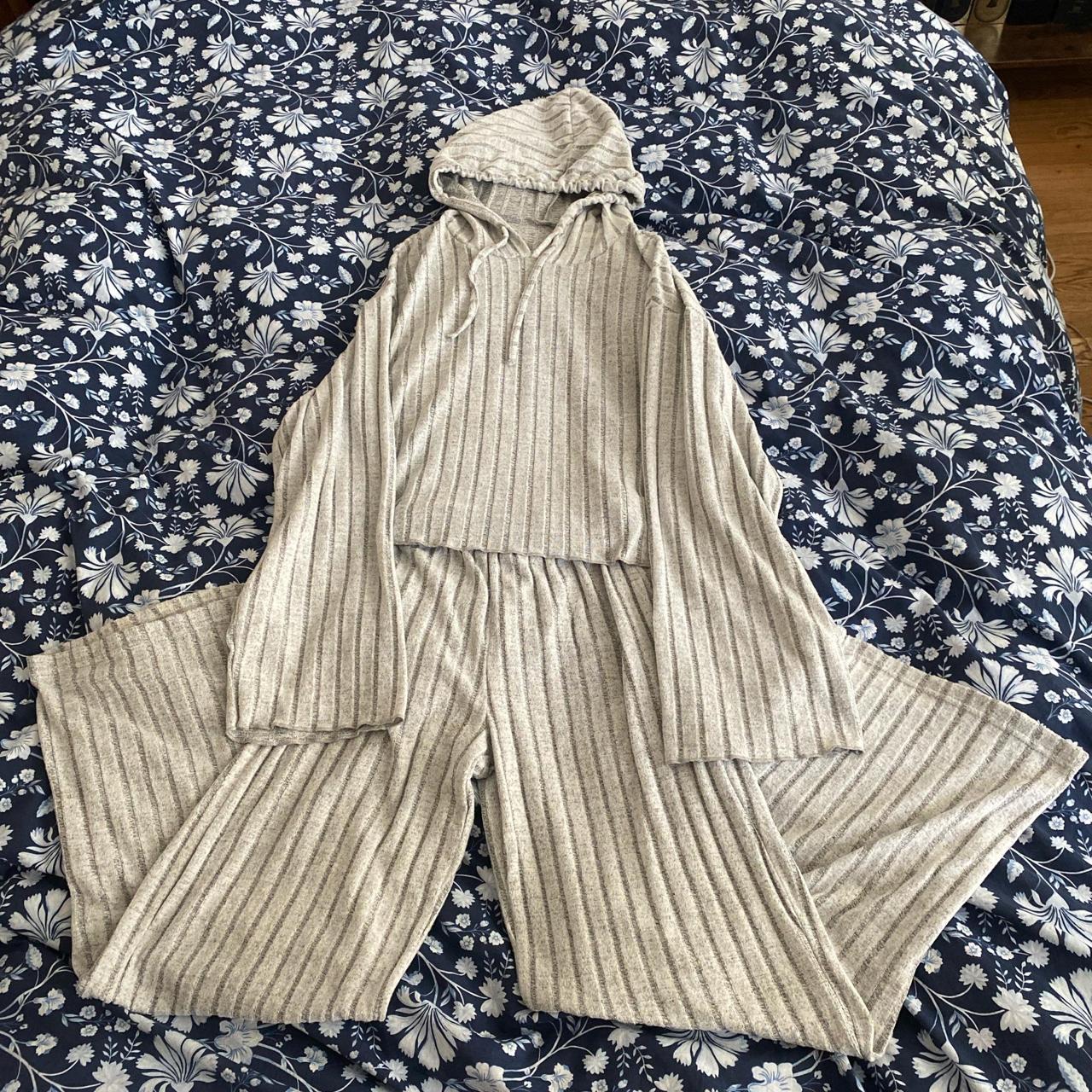 item listed by callmeashley_