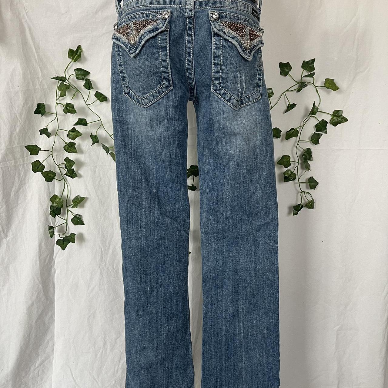 item listed by foxxythreads