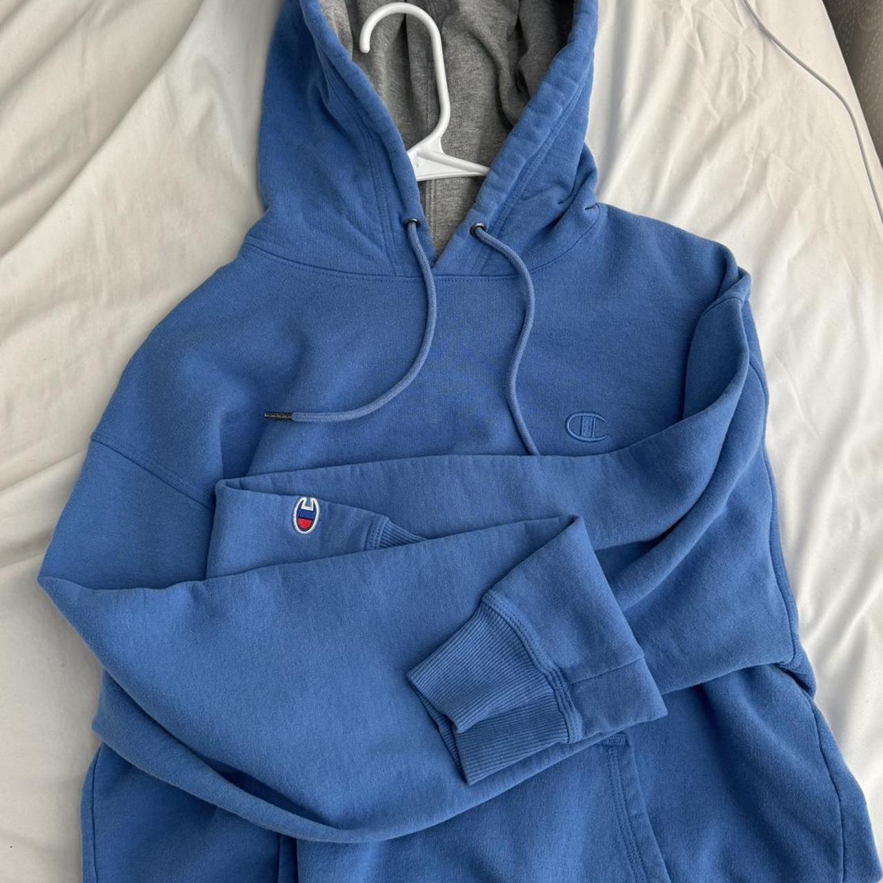 Baby blue champion outlet hoodie