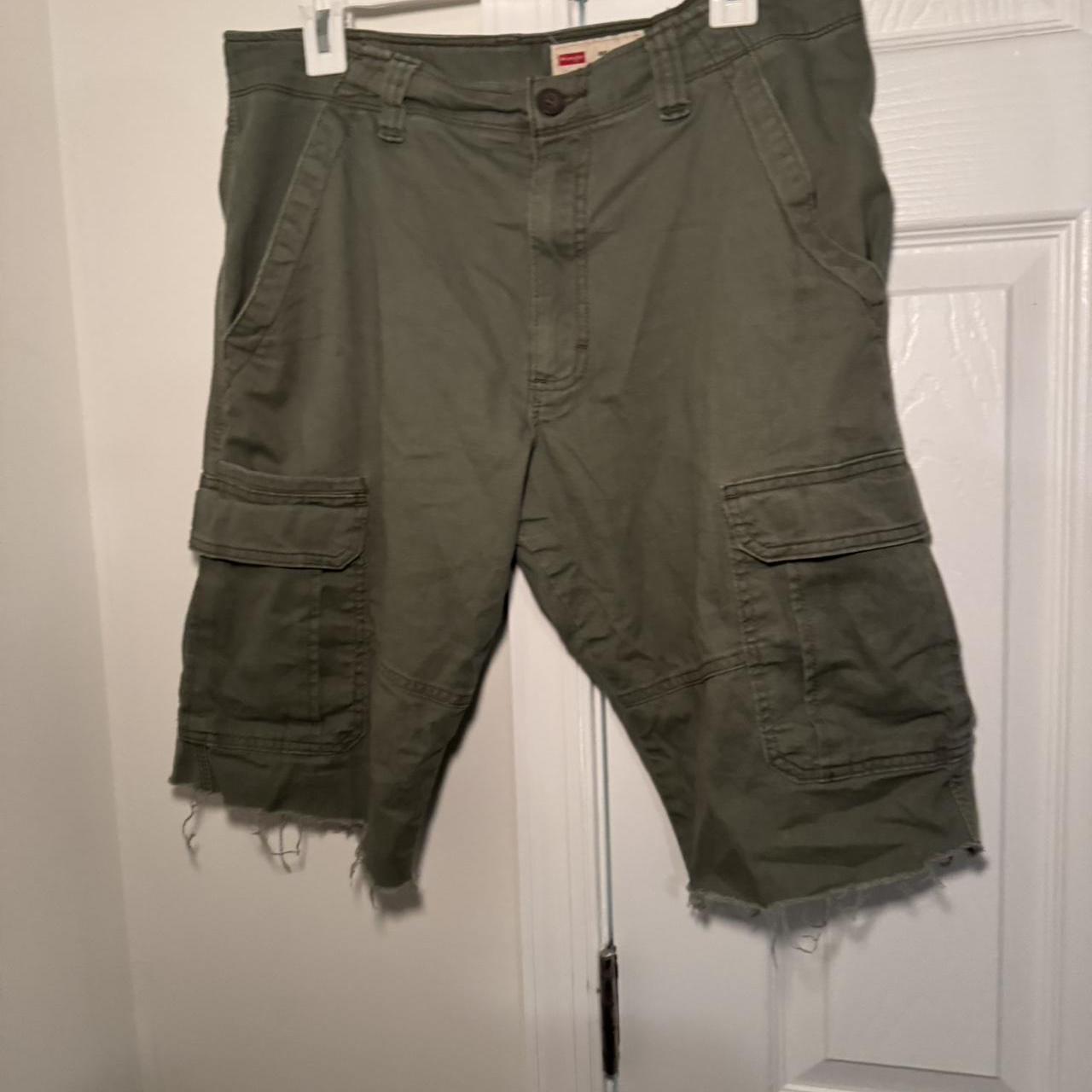 item listed by j7eezy