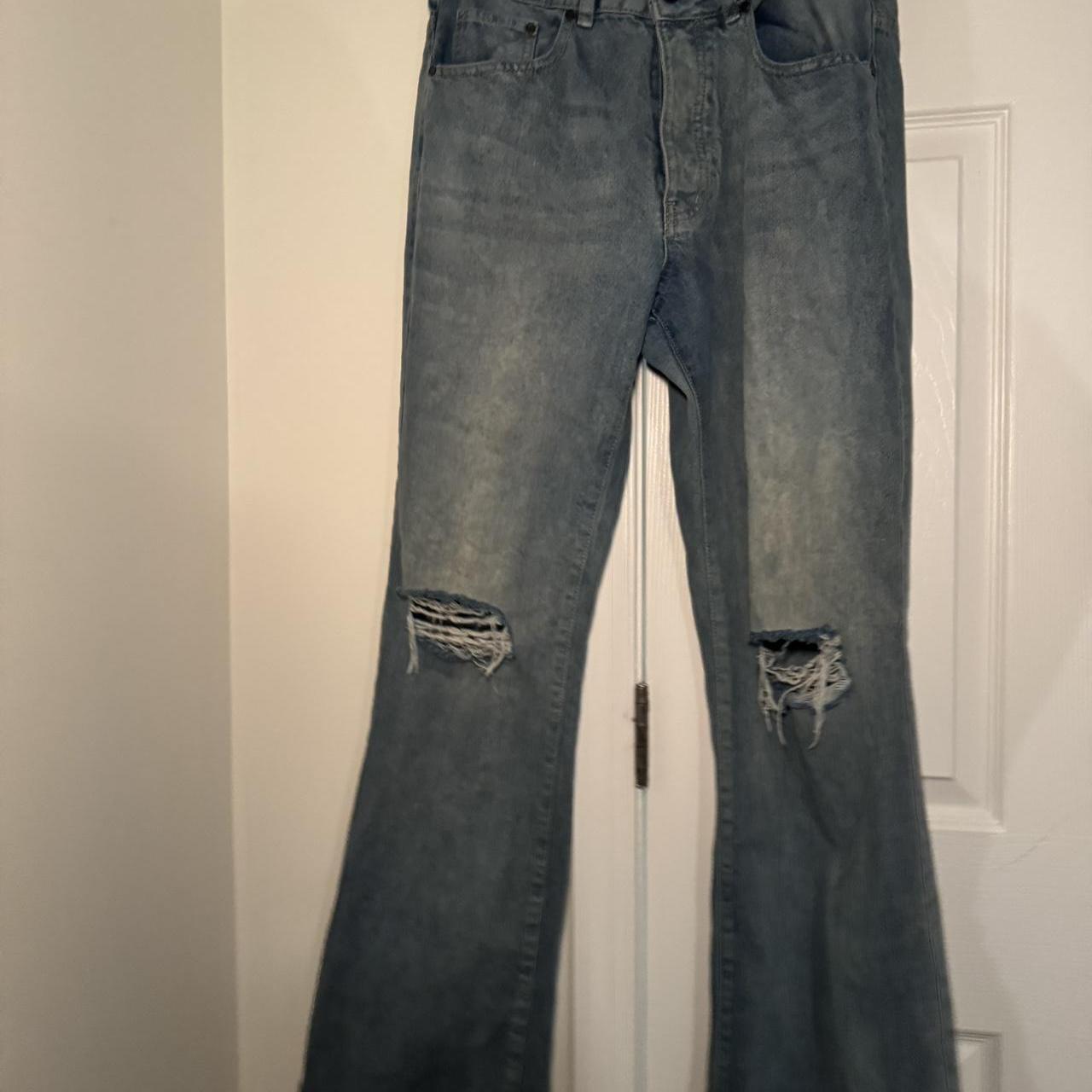 item listed by j7eezy