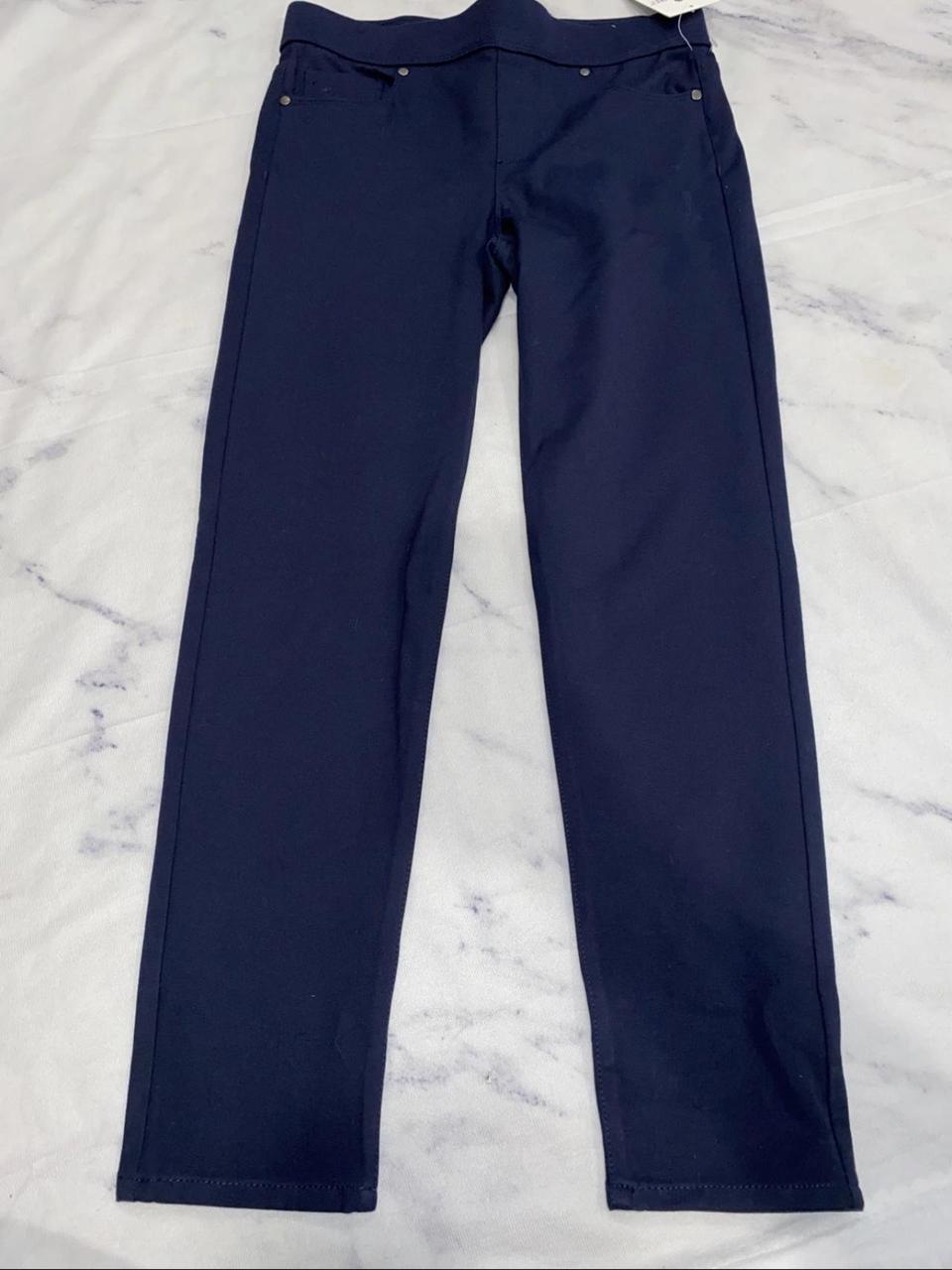 NWT Gloria Vanderbilt Avery slim pointe pull on. Depop