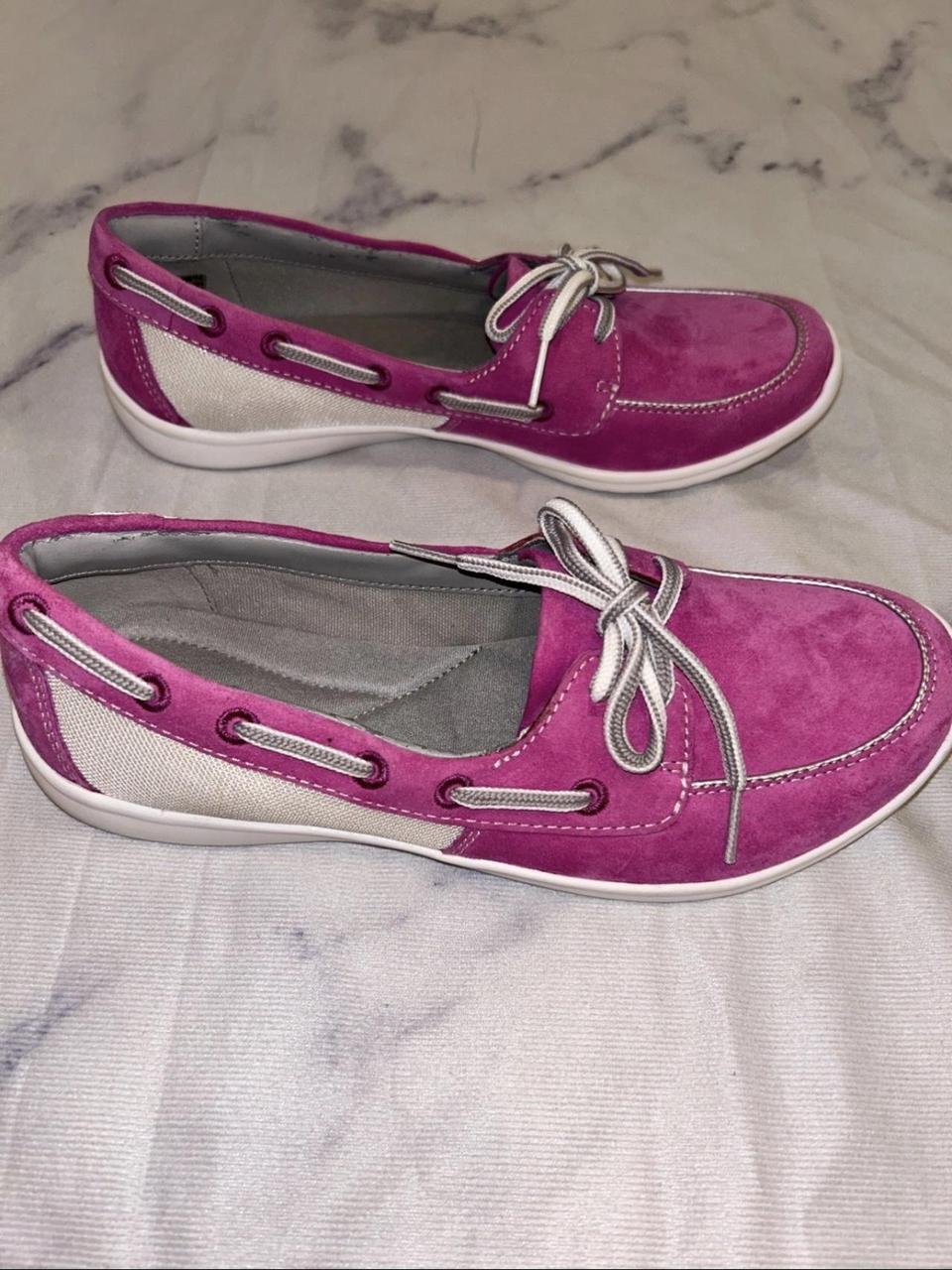 Clarks Women's Pink Boat-shoes (2)