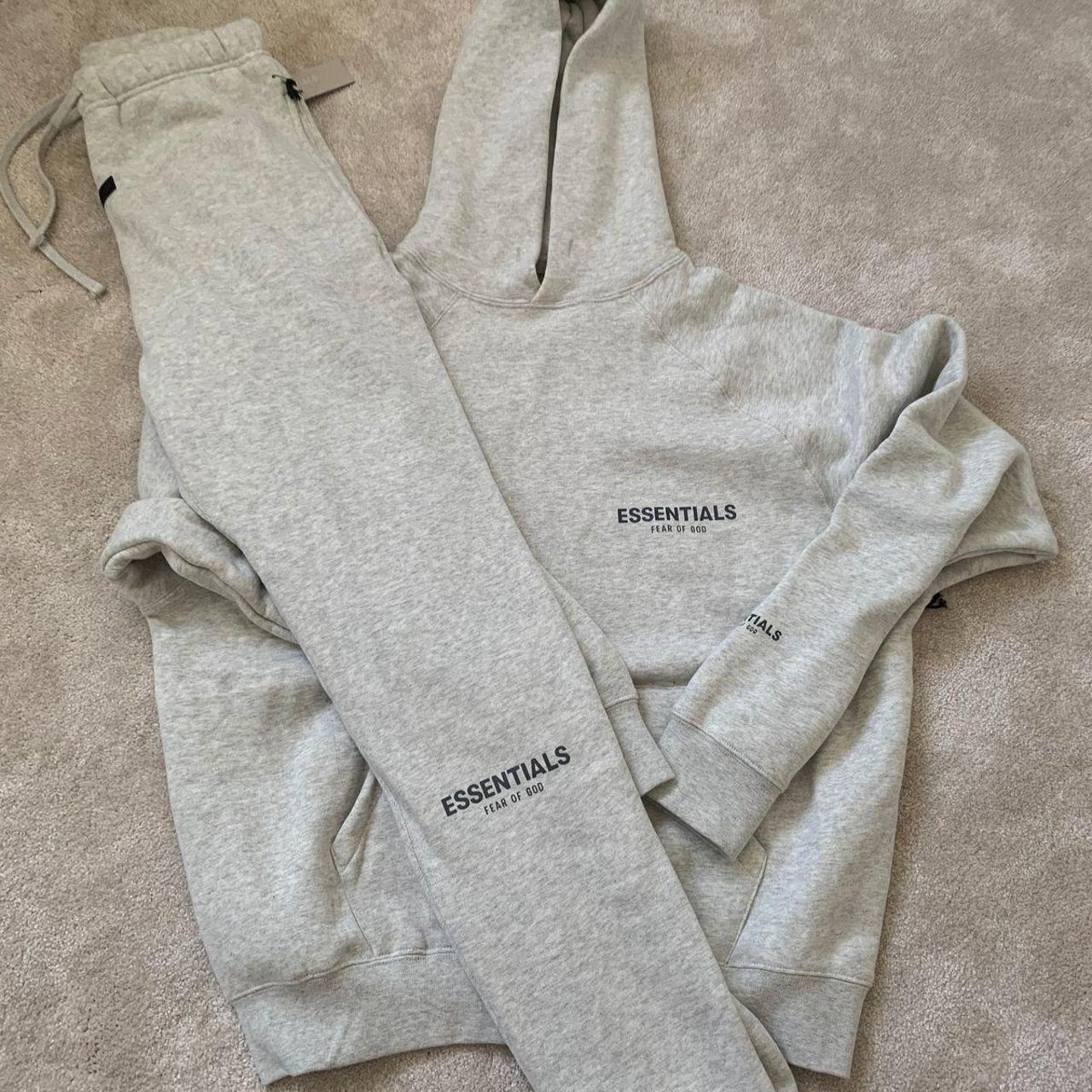 Essentials Set/ hoodie - Depop