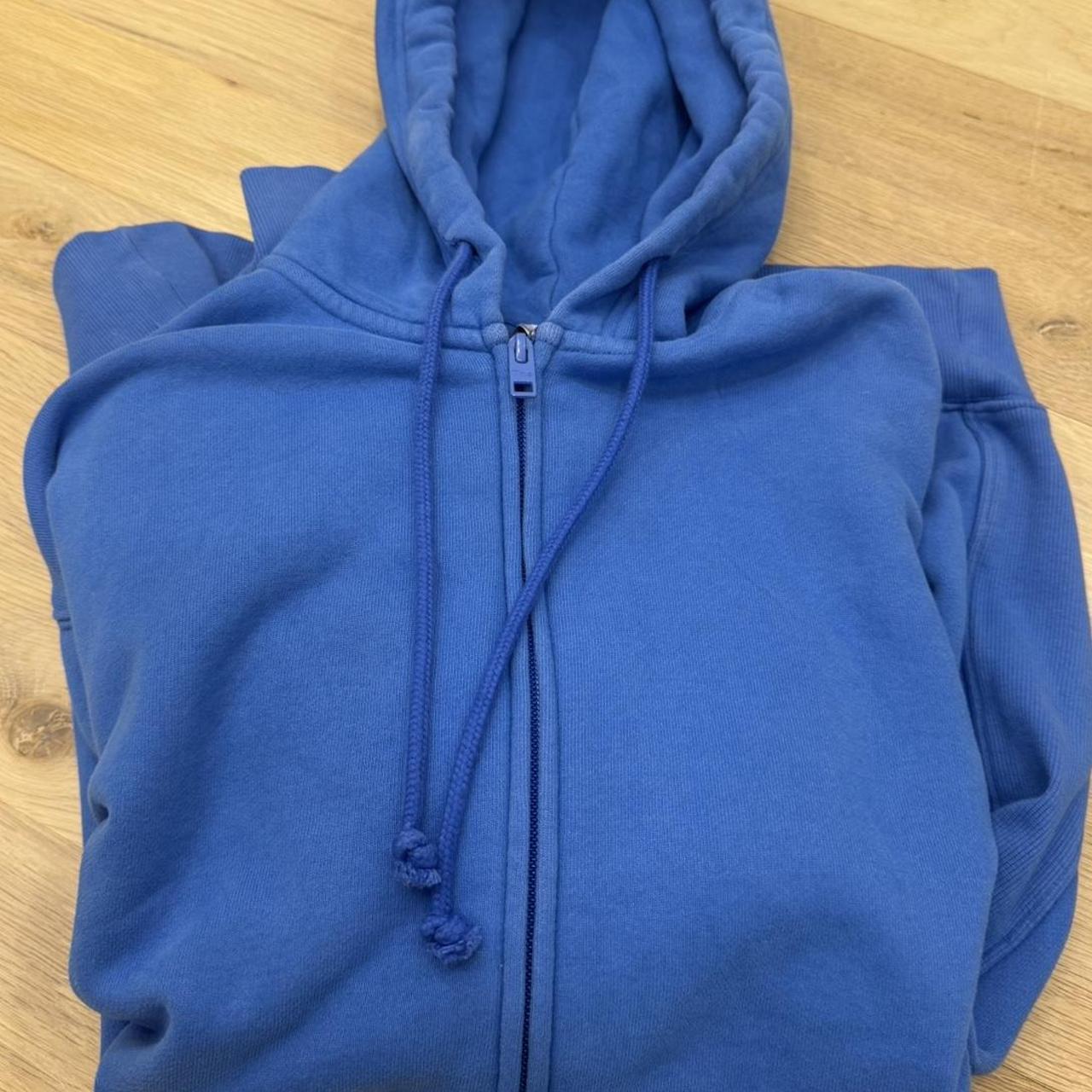 item listed by alisclosetxoxo
