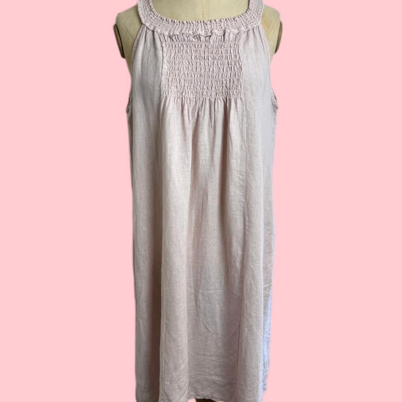 item listed by second_avenue_closet