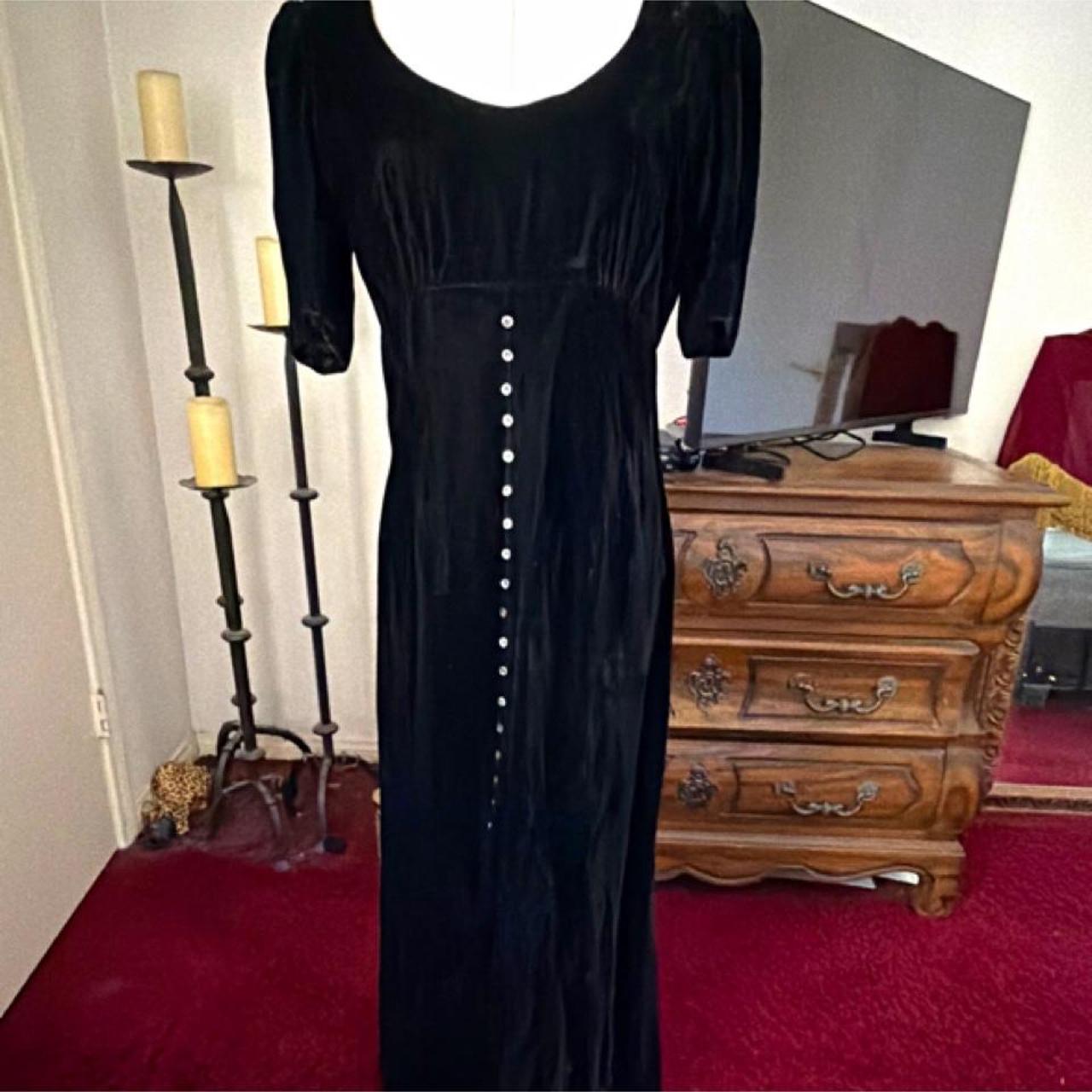 Parallele women's black dress