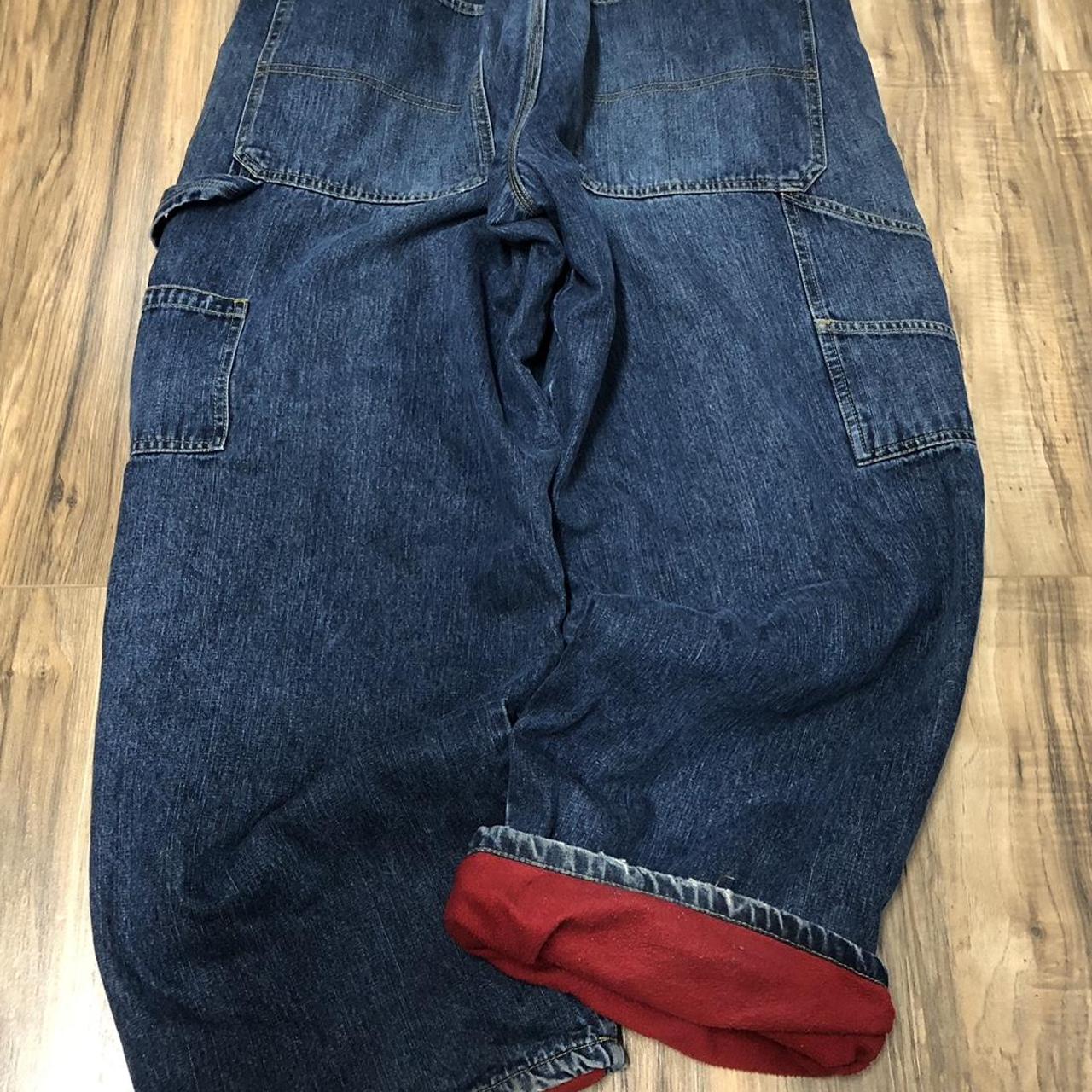 item listed by j4cob_