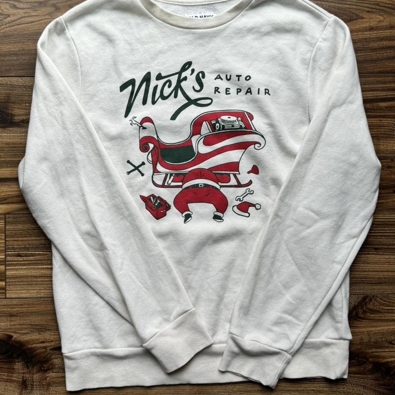 Super soft Old Navy crewneck, tagged as medium