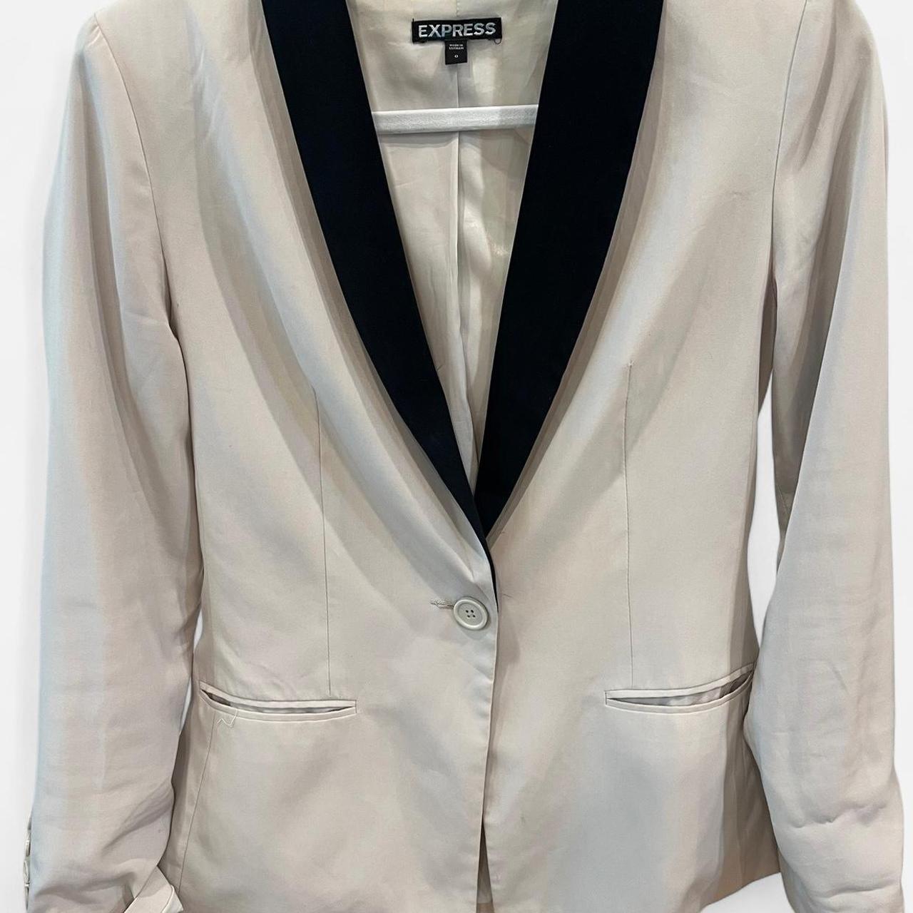 item listed by cynthiadayana