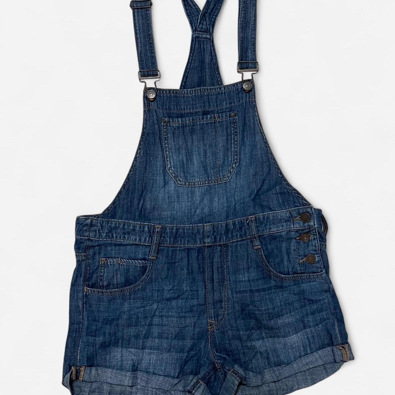 item listed by cynthiadayana