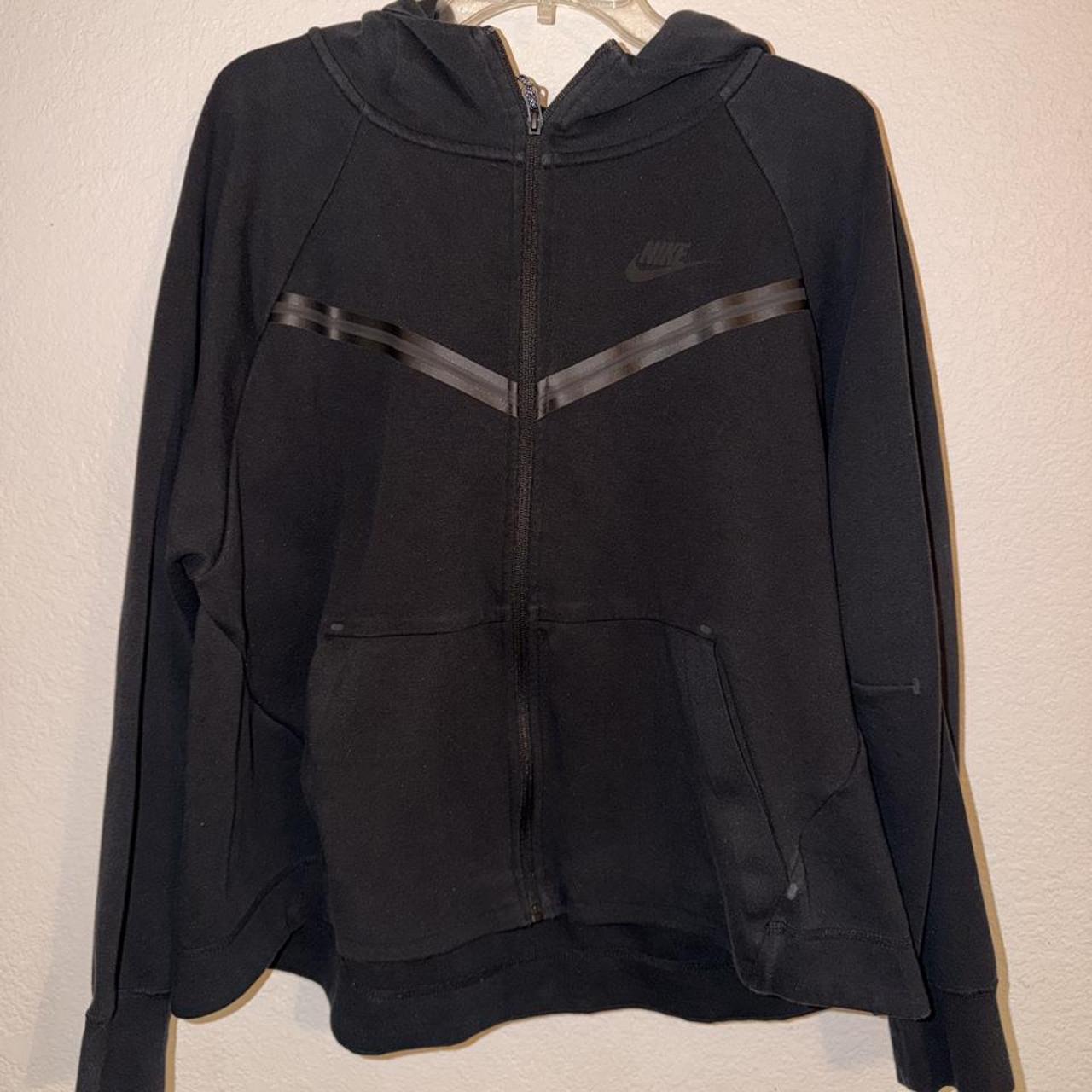 item listed by 4l4nvdz87