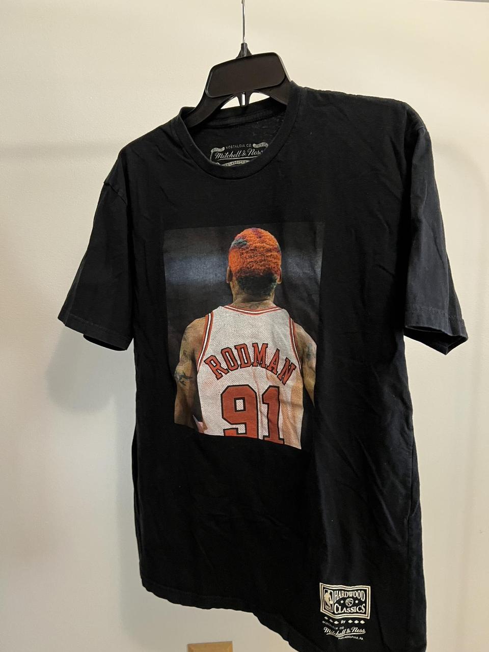Mitchell & Ness Men's T-shirt - Black/Multi - L – size large men's Dennis Rodman graphic tee …