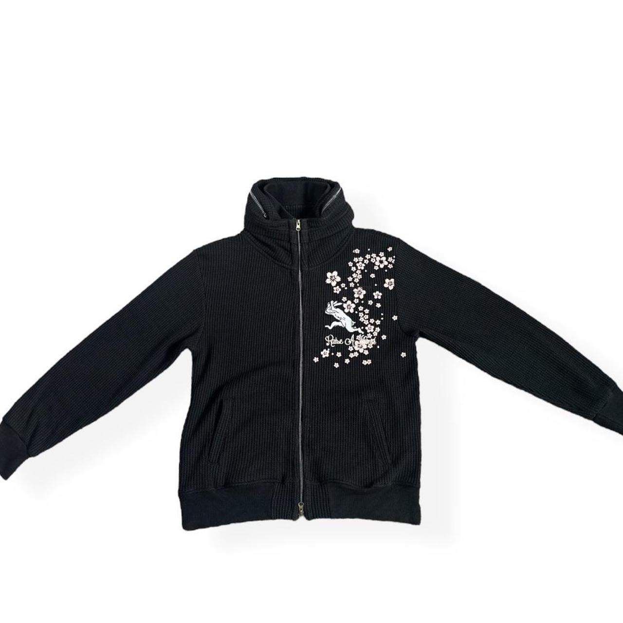 item listed by sixxaddictxxn