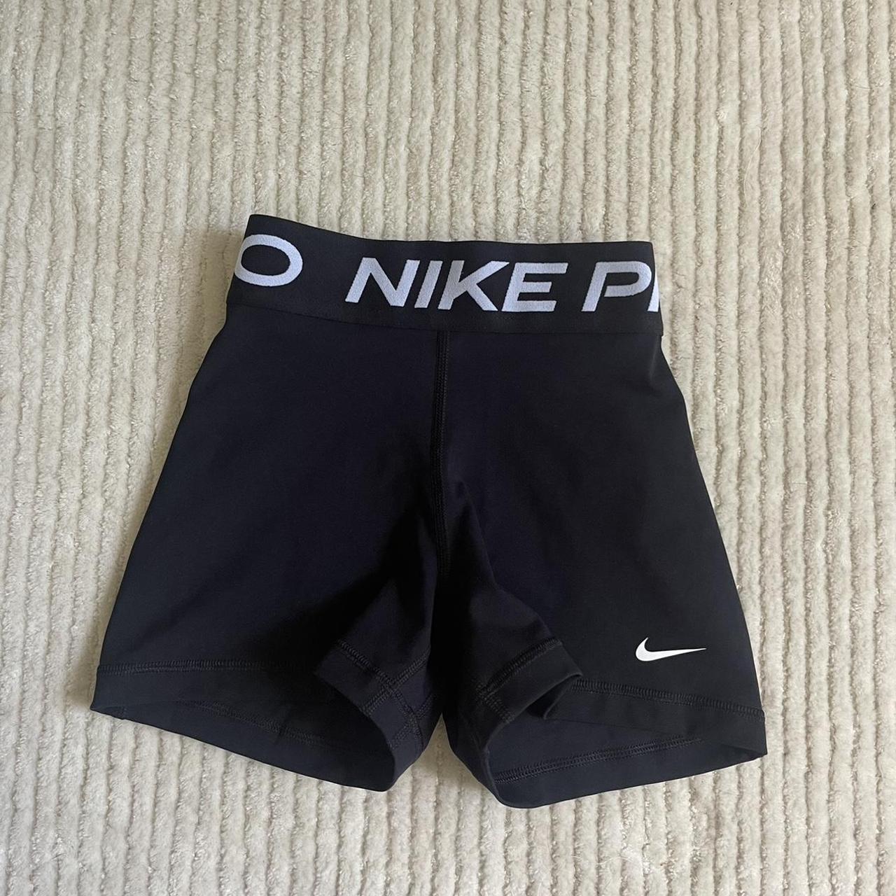 nike pros all black