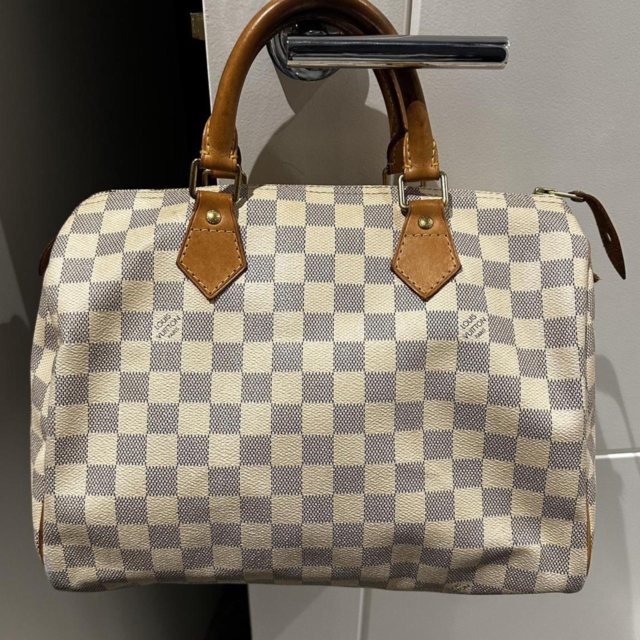 item listed by shar09xx