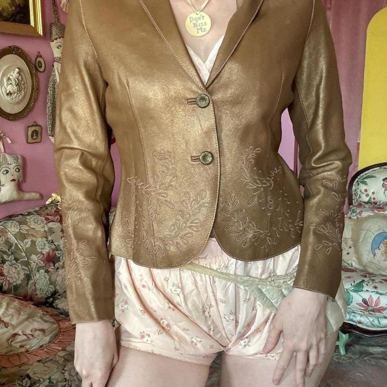 item listed by silkslut