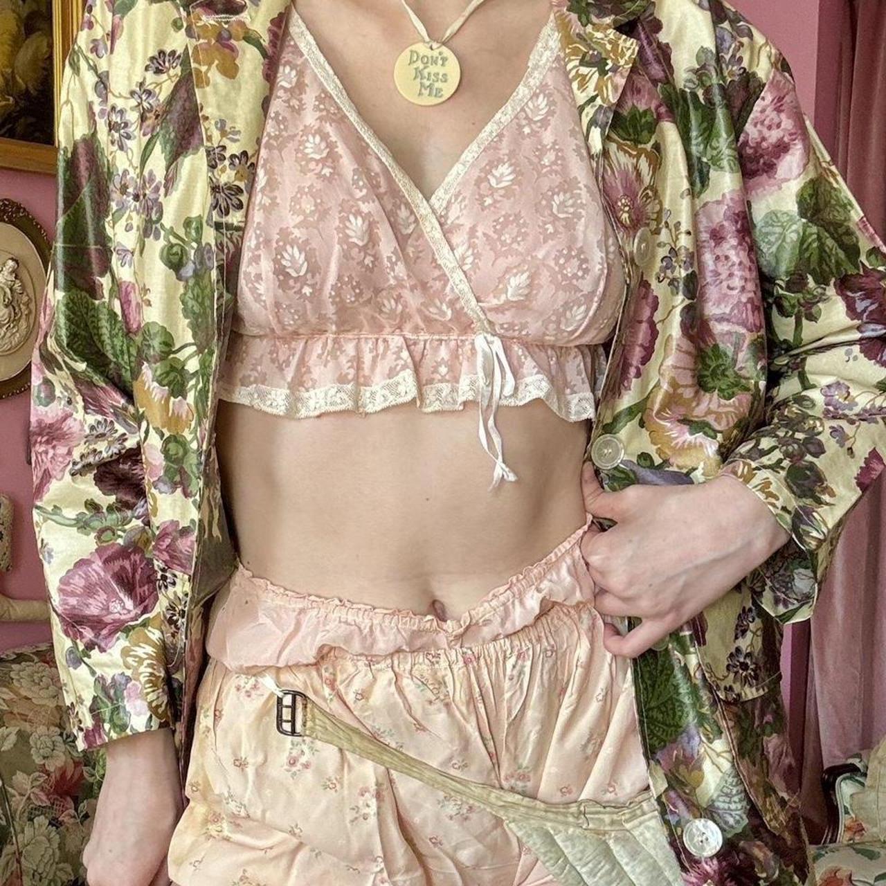 item listed by silkslut