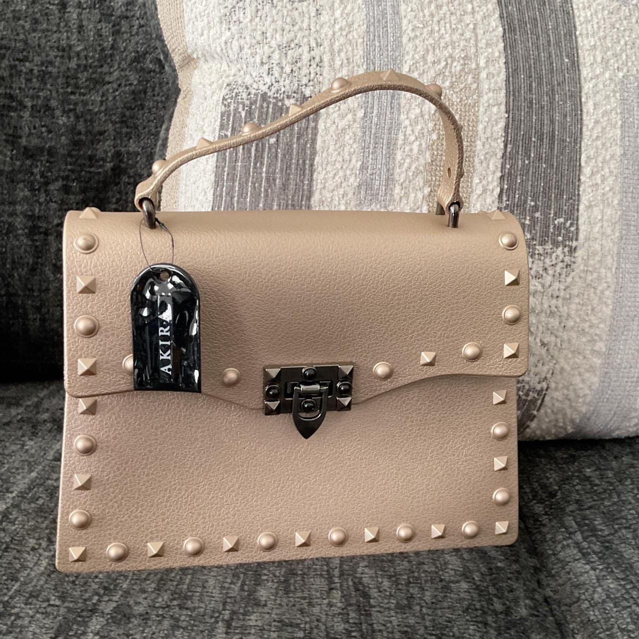 item listed by brenia2u