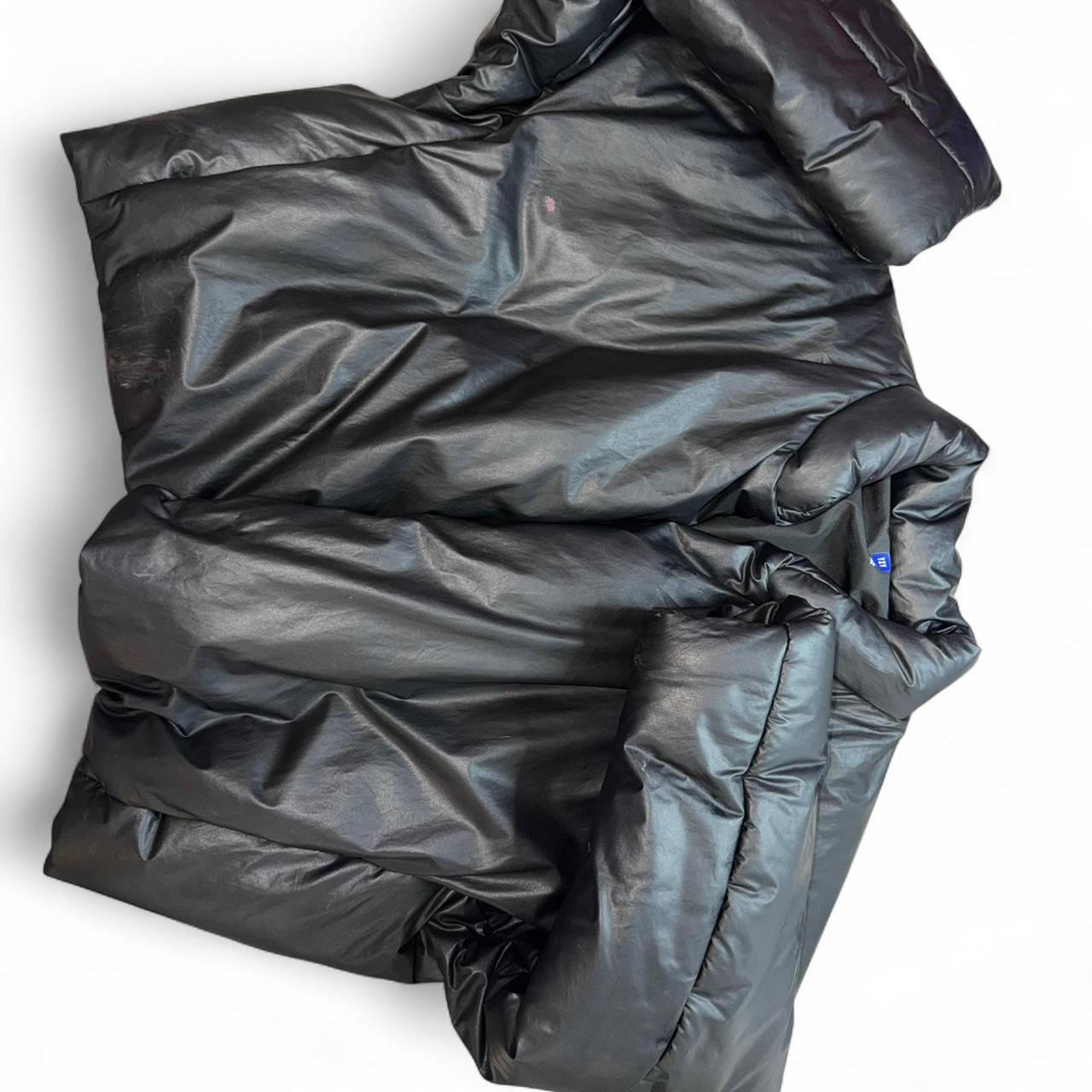 yeezy x gap round jacket black