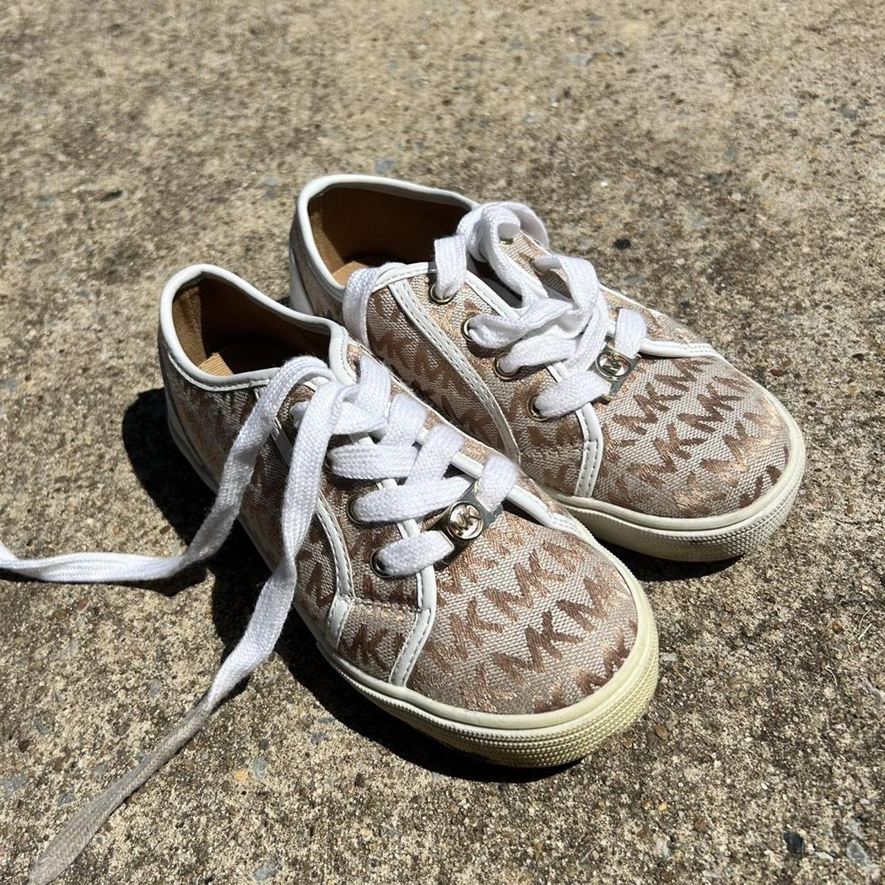 Kid s Michael Kors Print Low top Sneakers SIZE 12