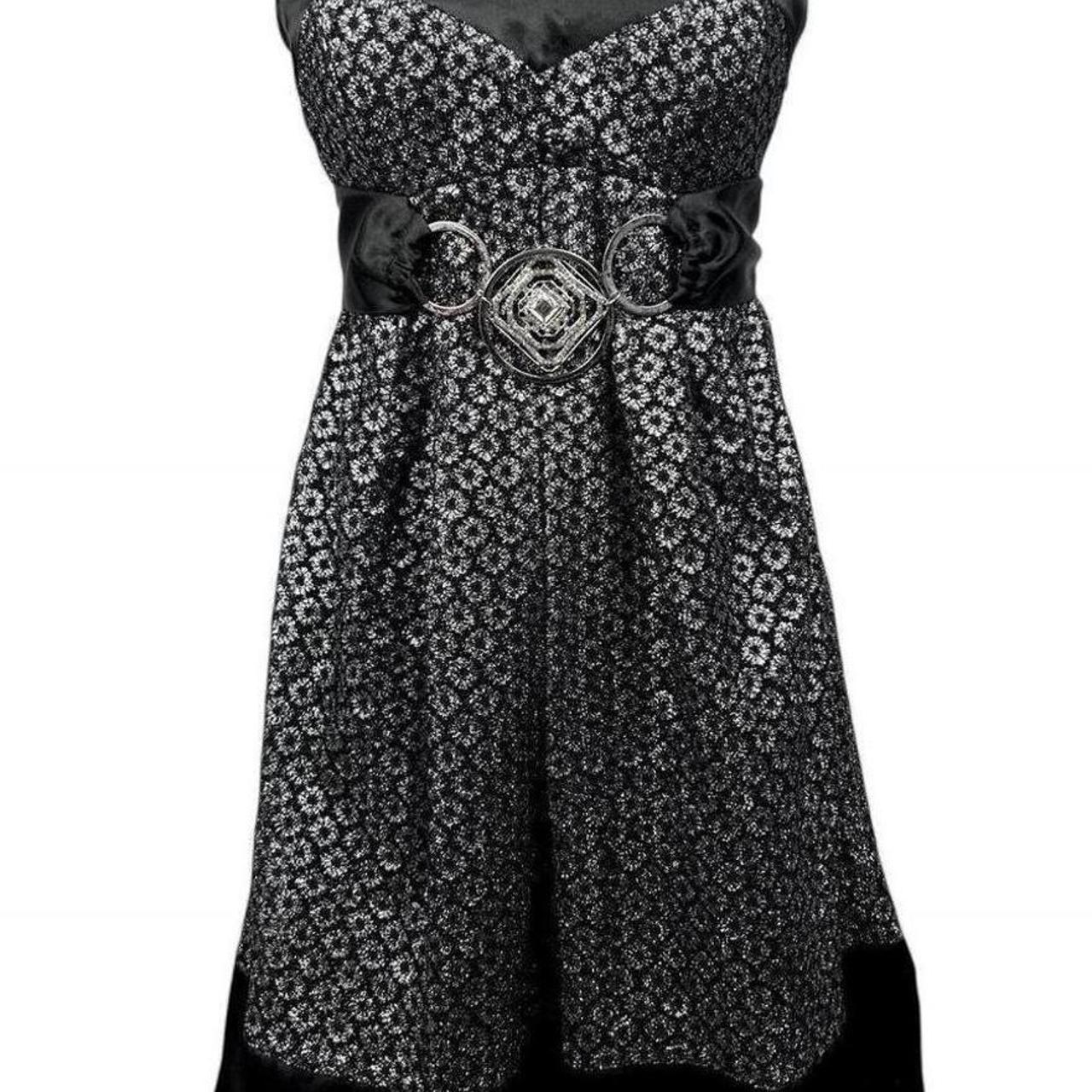 item listed by porcelainfoxvntg