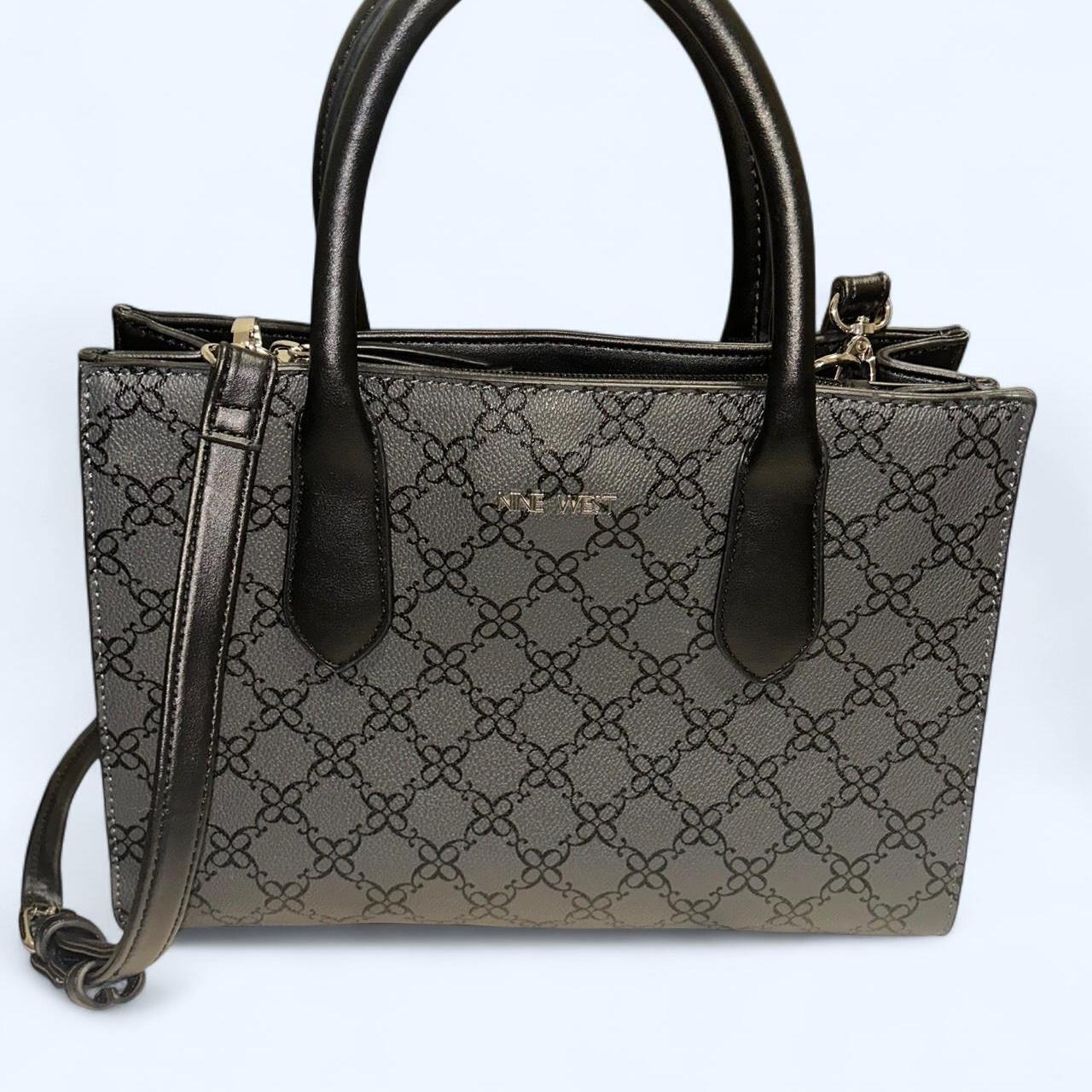 item listed by noranaranjo24