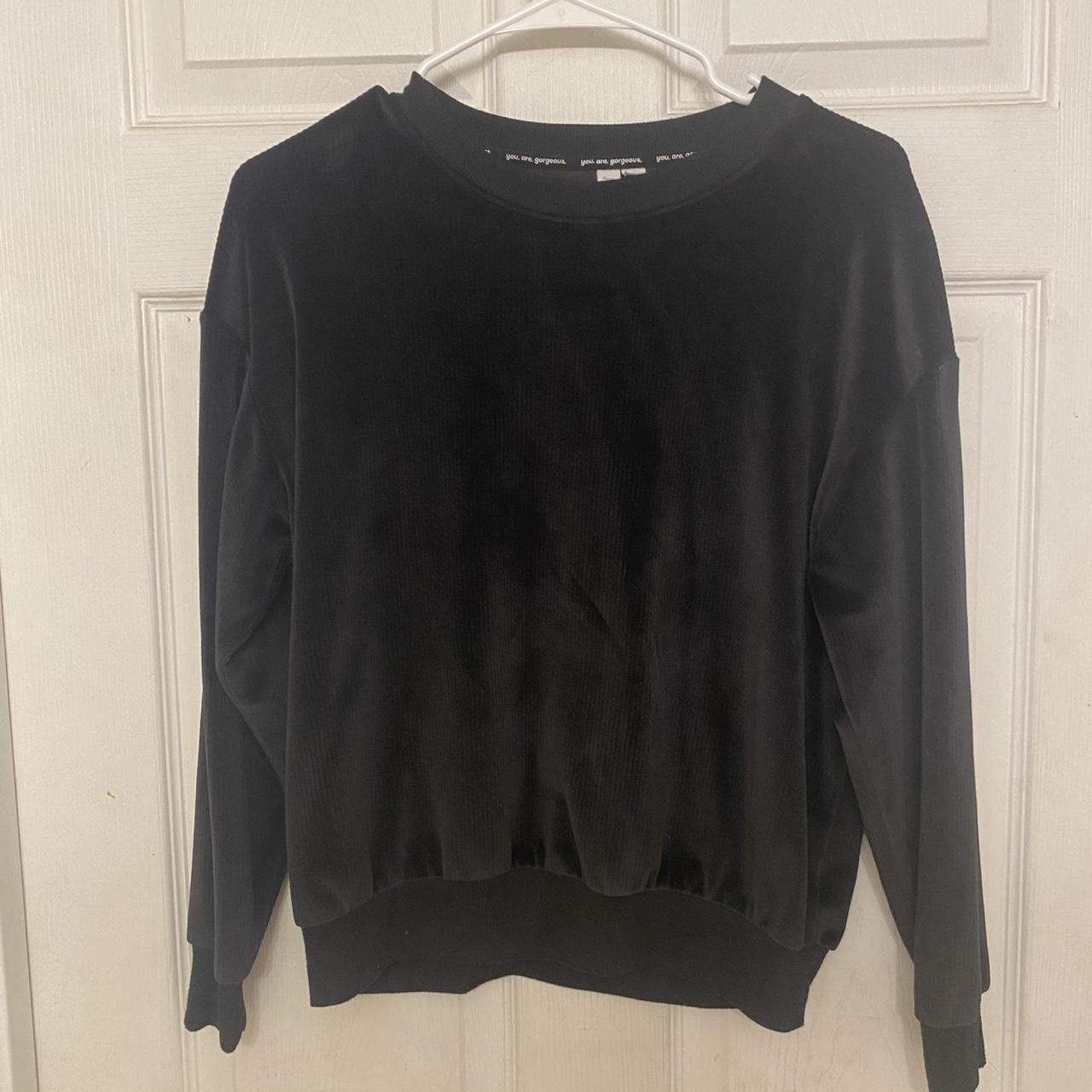 item listed by r3y3s15