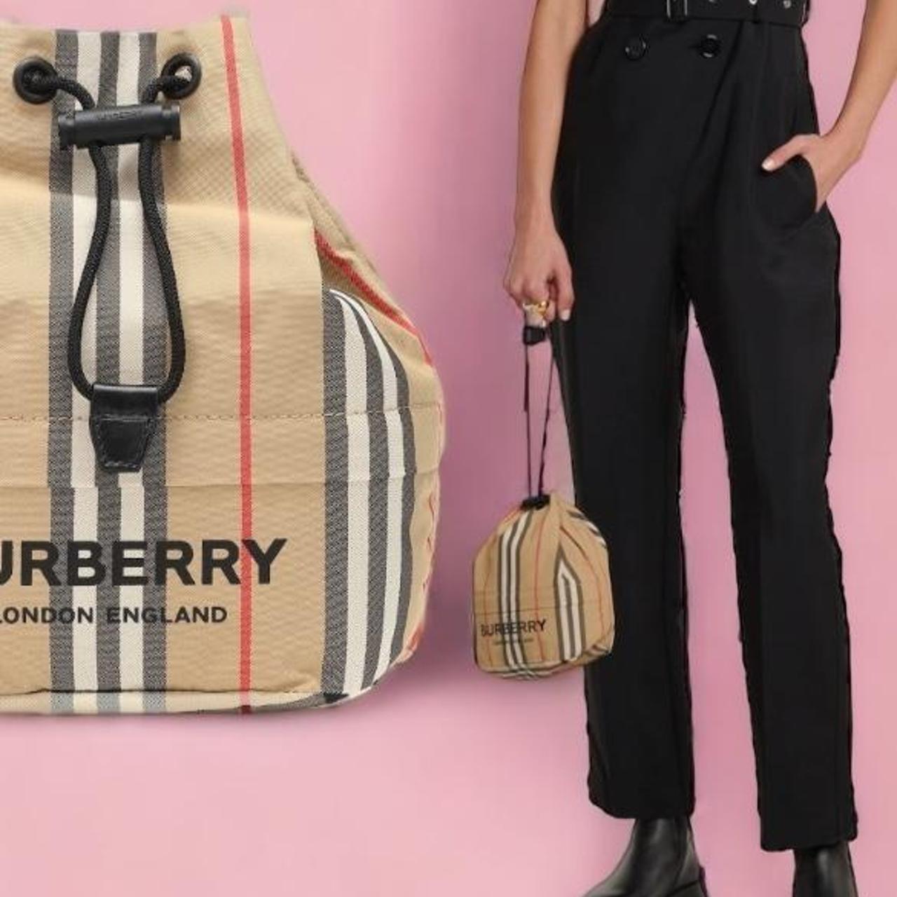 burberry phoebe pouch