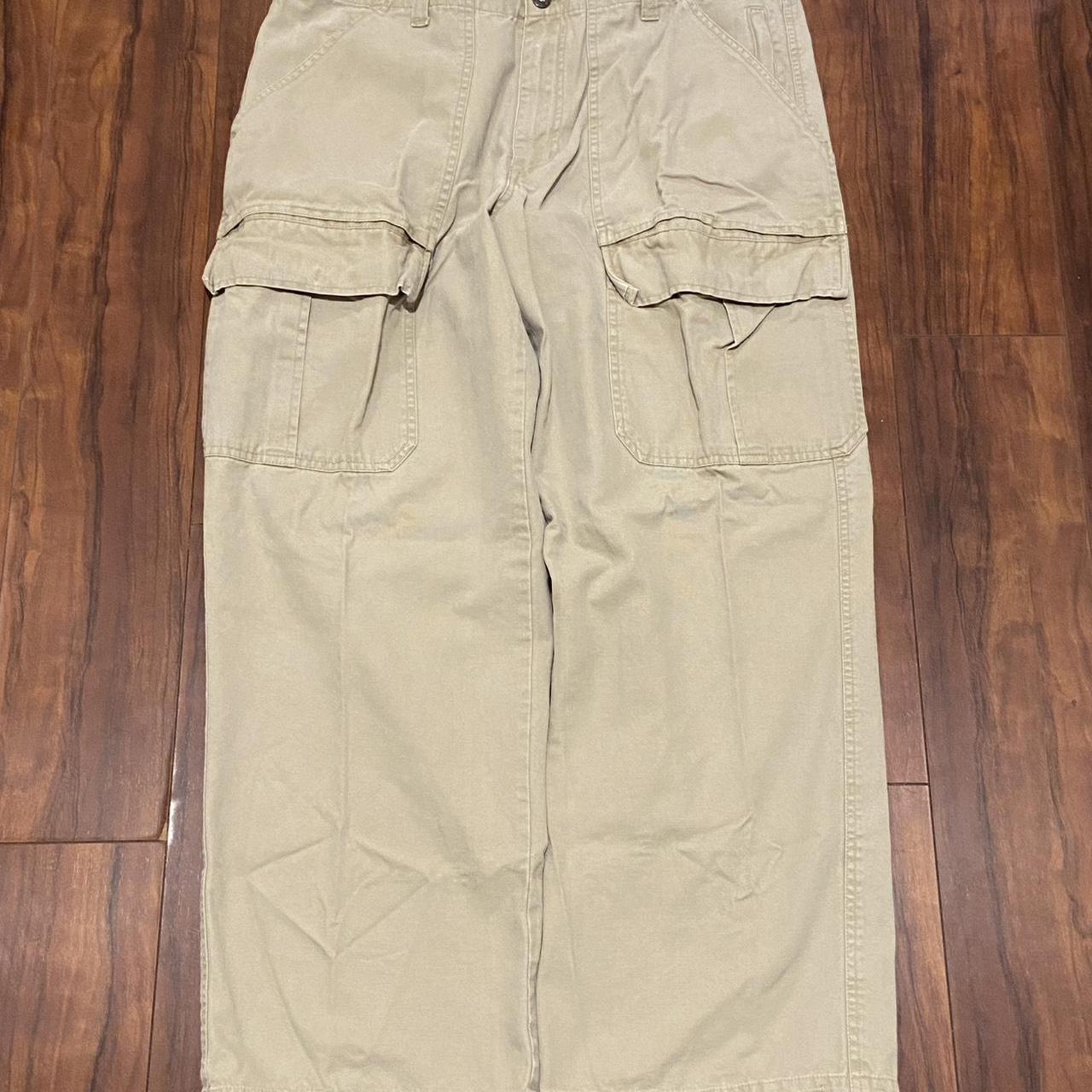 lees khaki pants