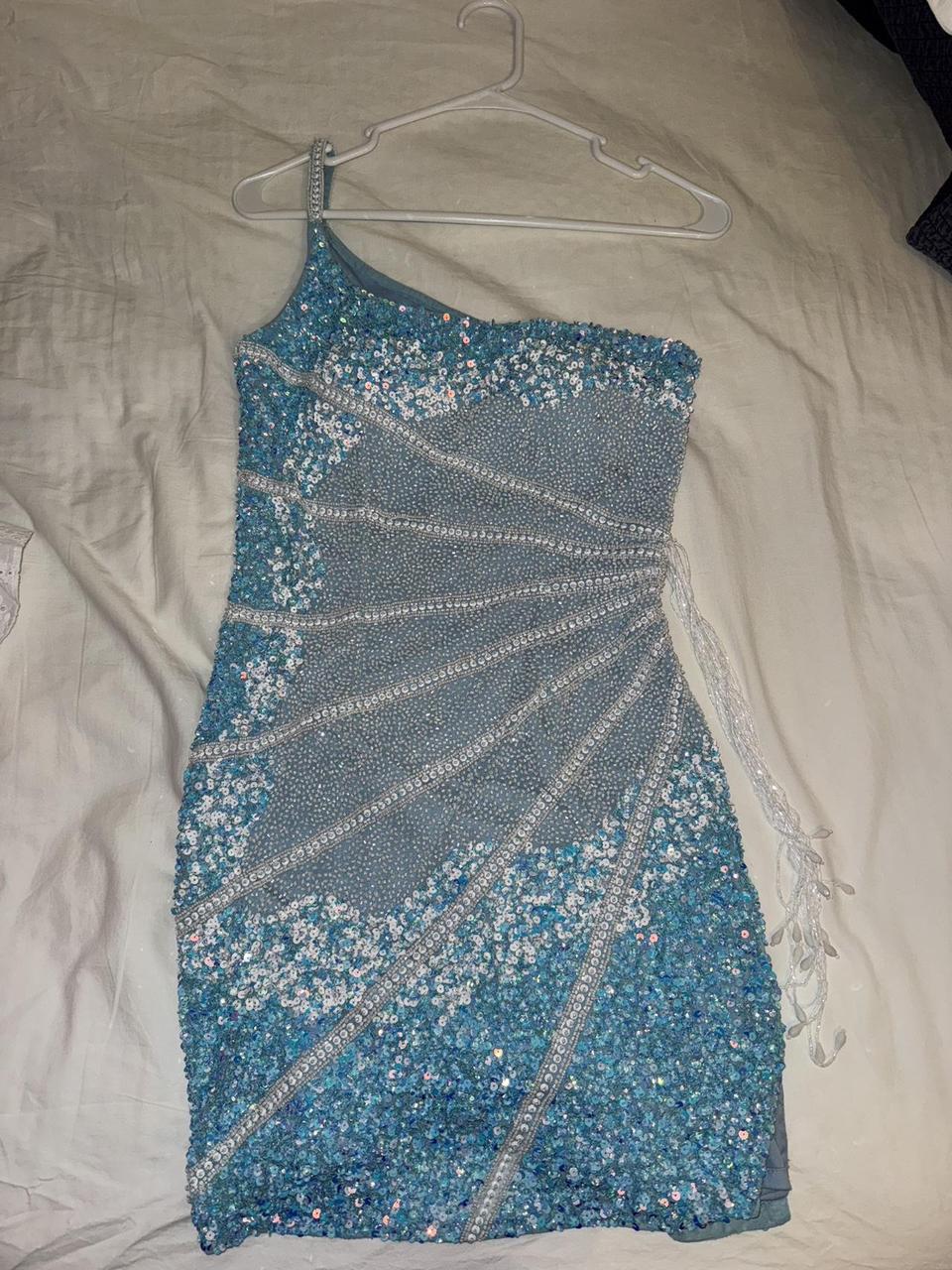 Women's Dress - Blue - 6 – Rachel Allen sparkly blue and white hoco …