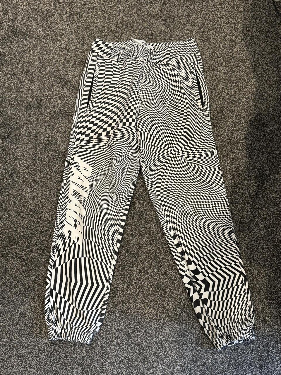 Palace Skateboard Optical Illusion Trousers, Message...