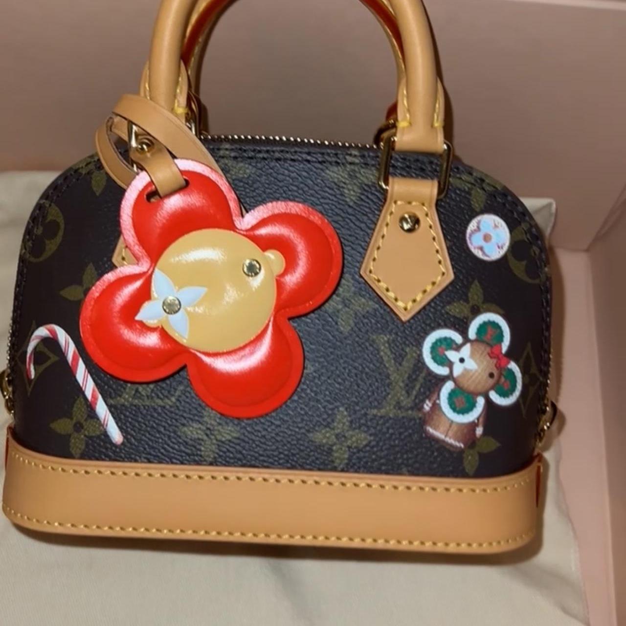 item listed by xx_mqxx