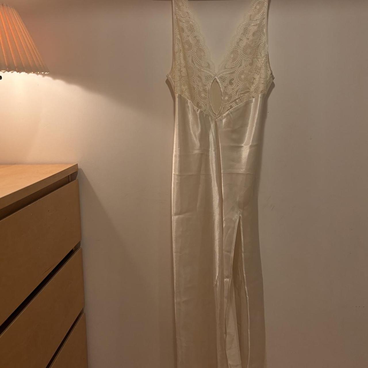 item listed by sillystrangers