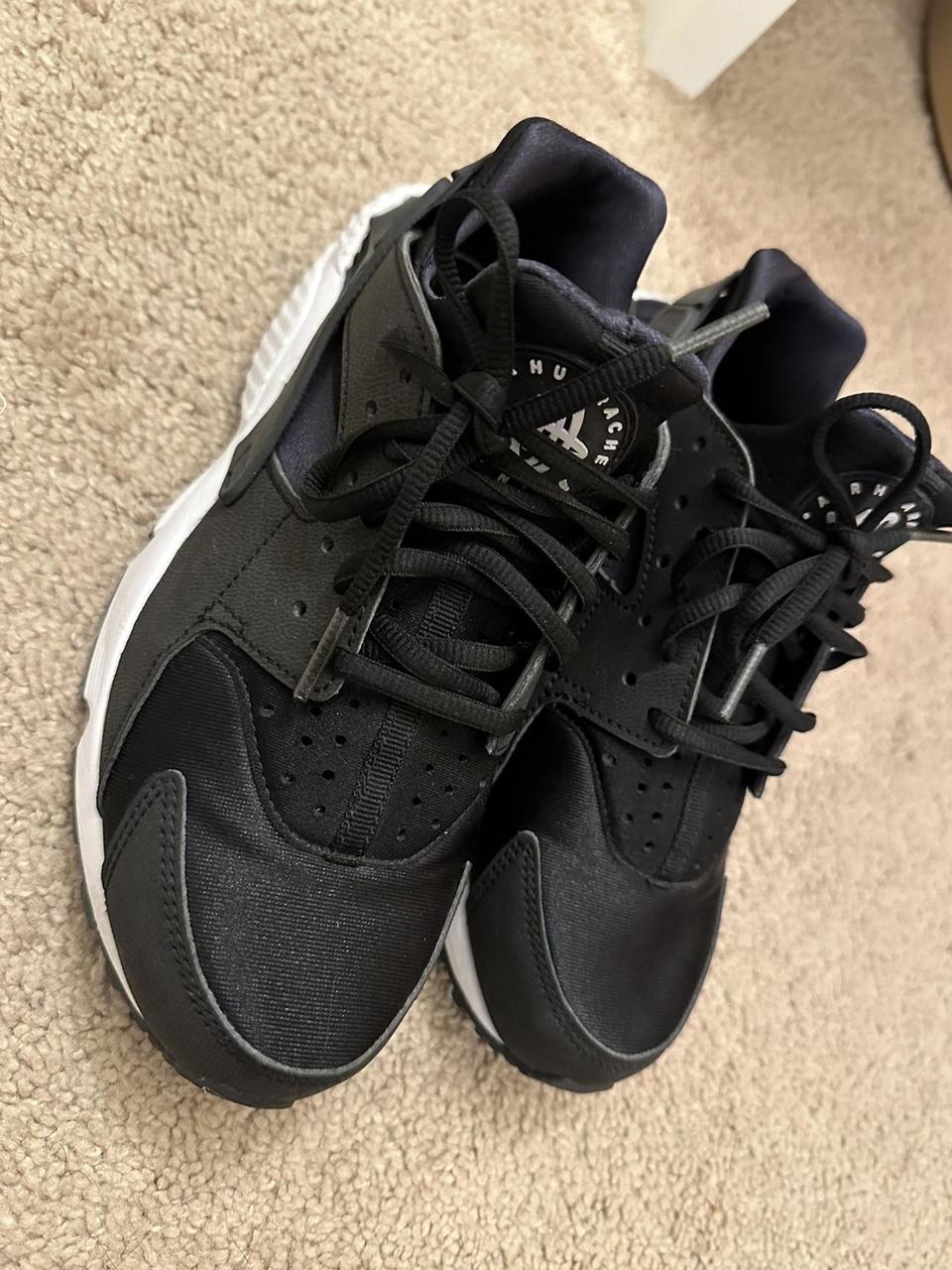 womens nike hurraches