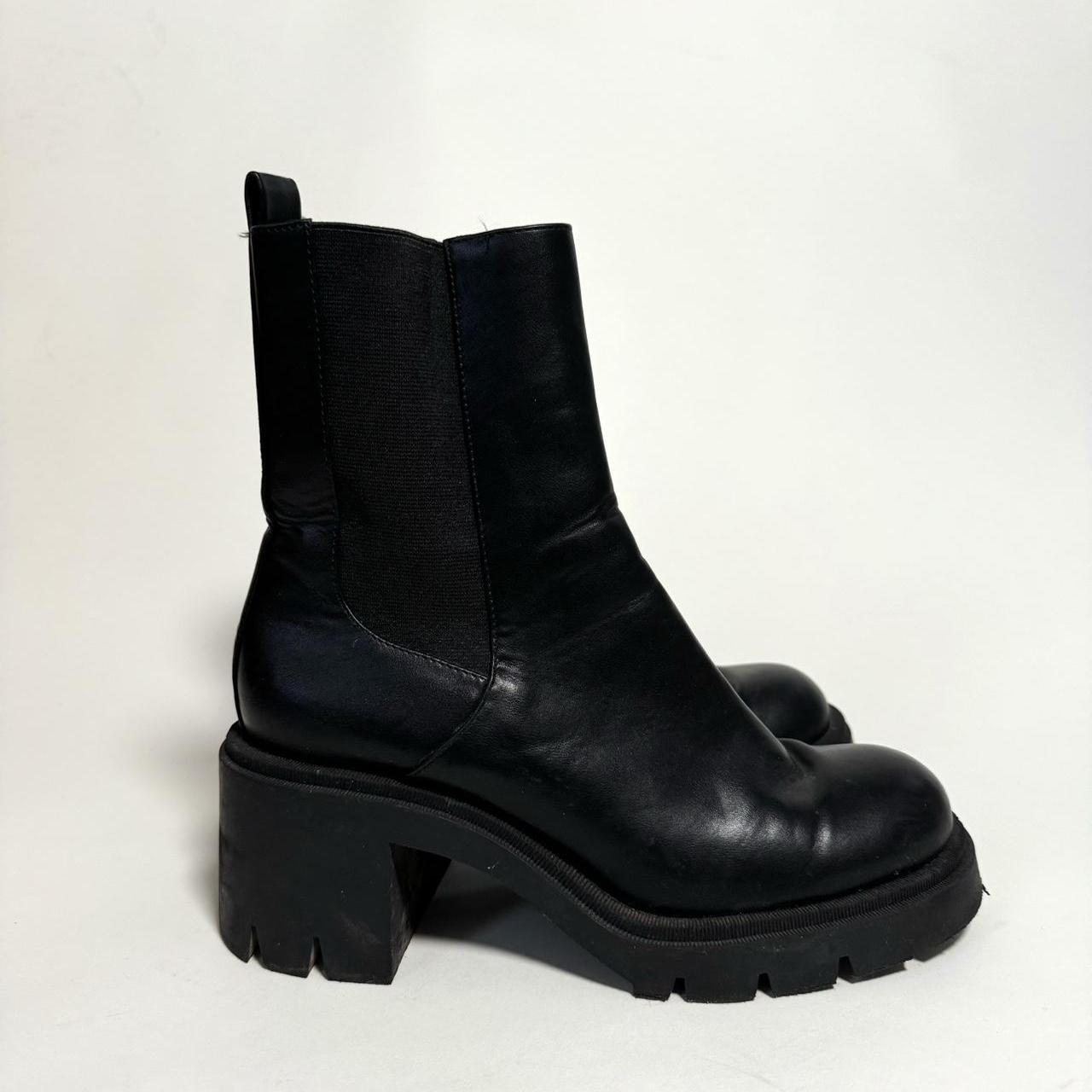 item listed by meebboop