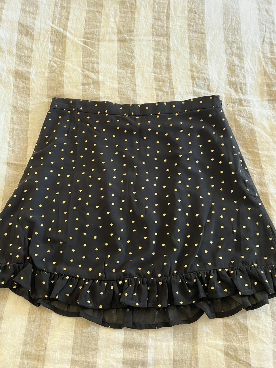 Sadie & Sage metallic mini skirt - Size medium The... - Depop