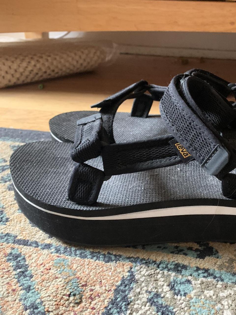 mens black tevas