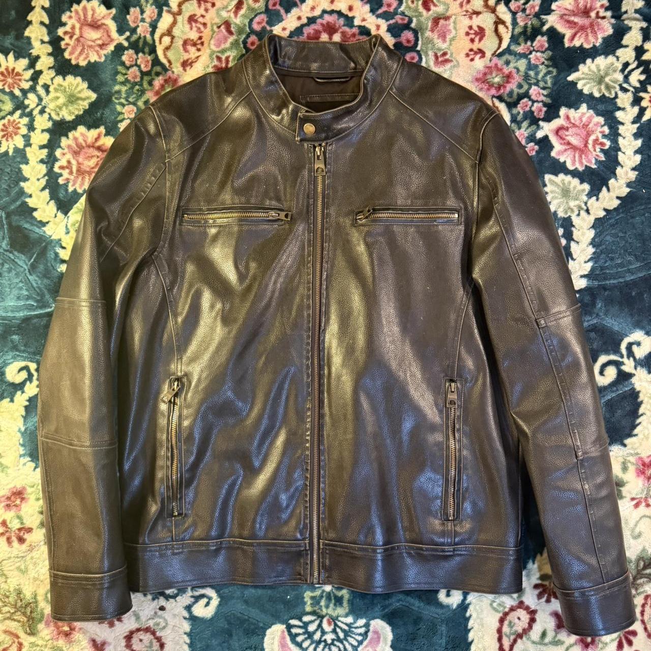 item listed by easeupkid