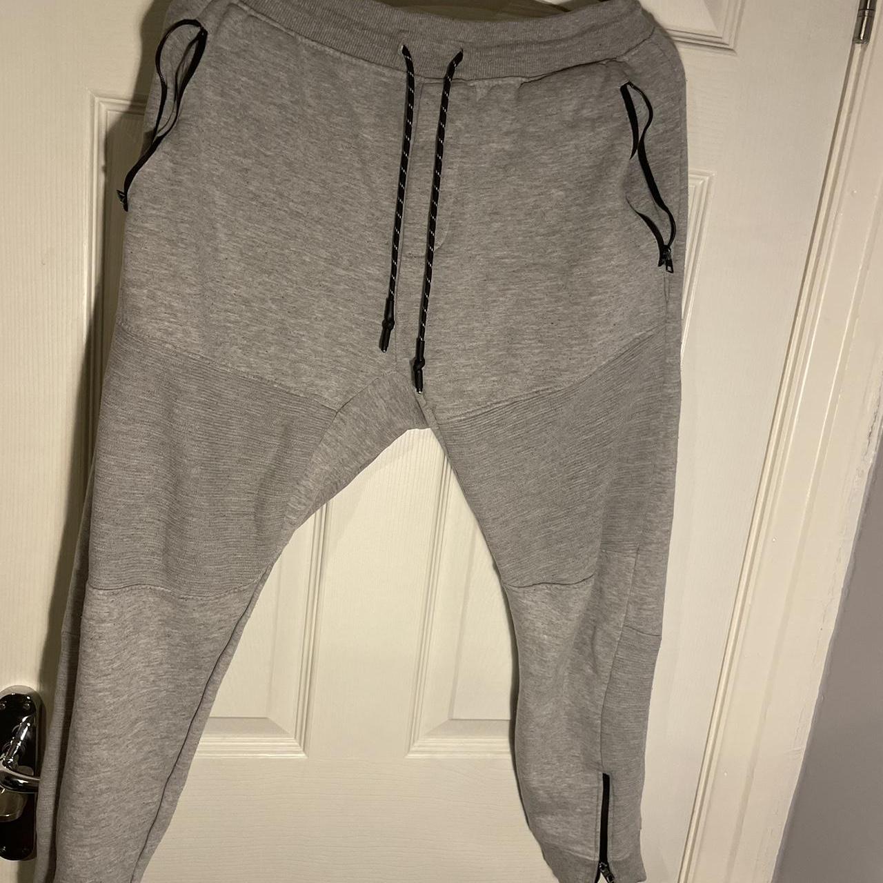 Bershka skinny joggers, Colour Grey, Large