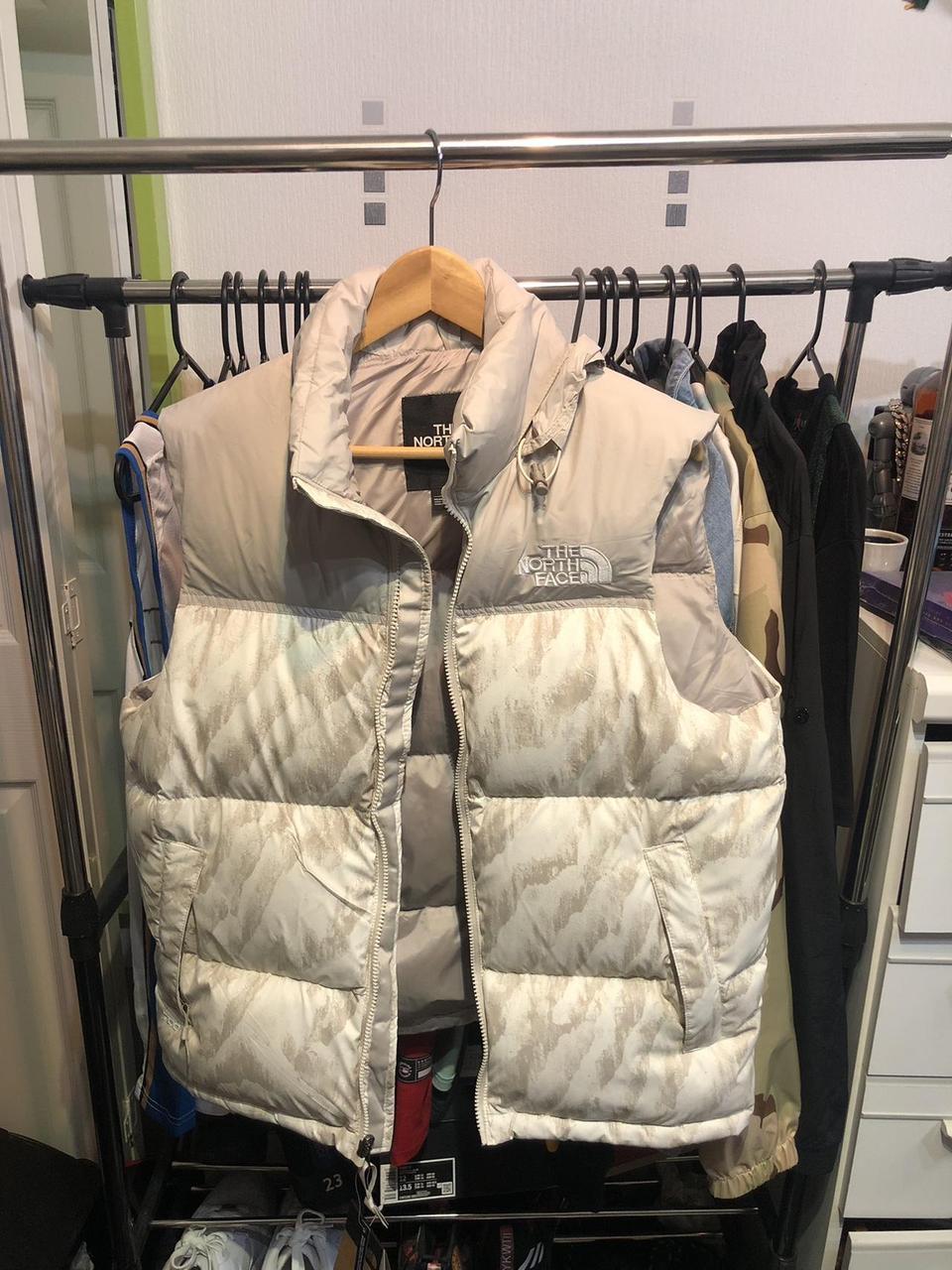 White north face gilet hotsell